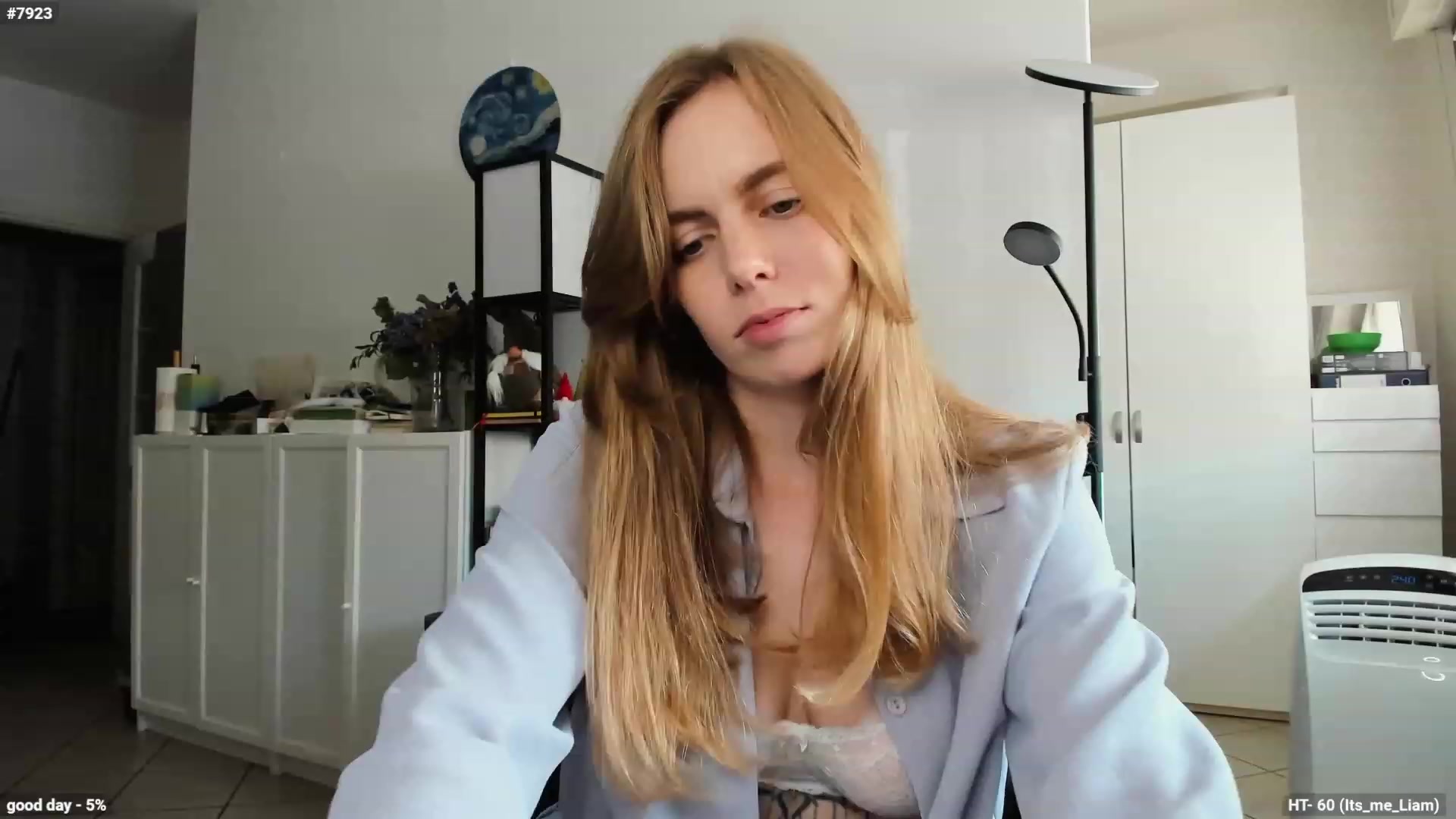 Gallery image thumbnail from Personage's myfreecams stream on, 08/07/2023, 12:38 image 16 of 20