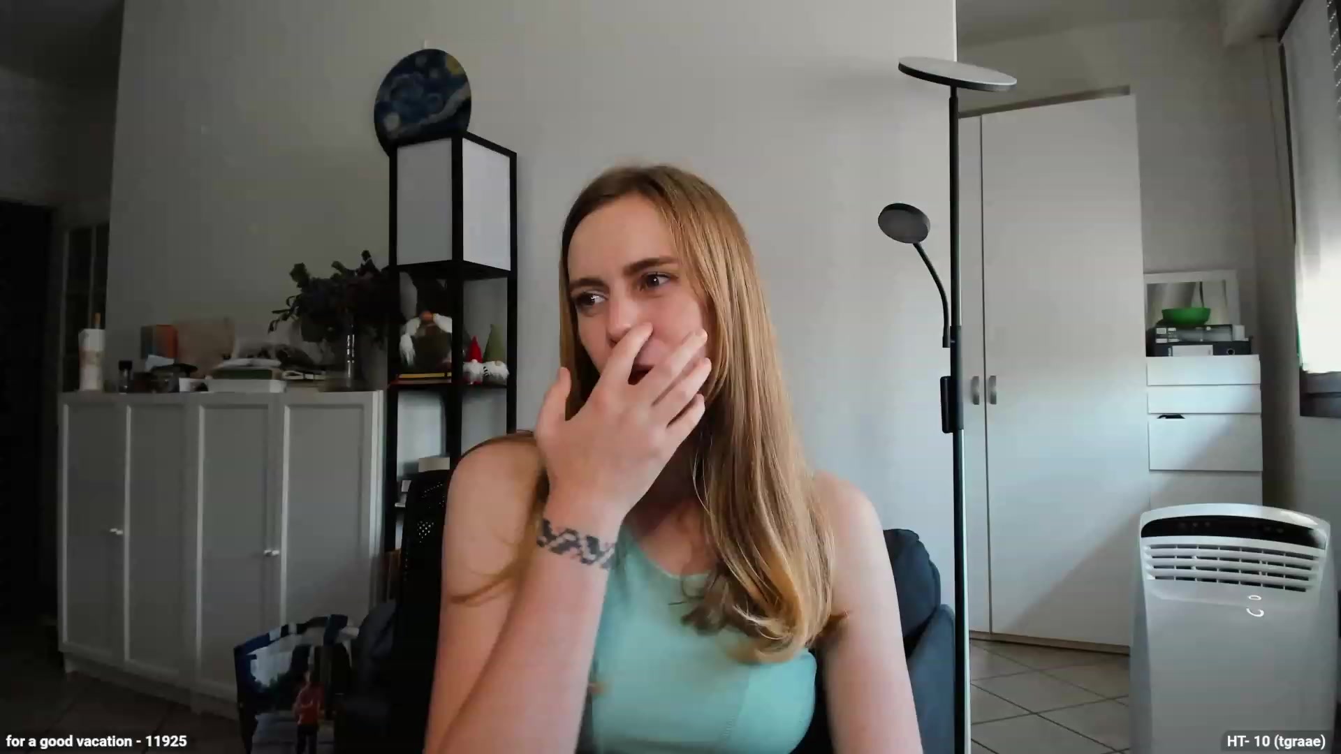 Gallery image thumbnail from Personage's myfreecams stream on, 08/11/2023, 13:08 image 15 of 20