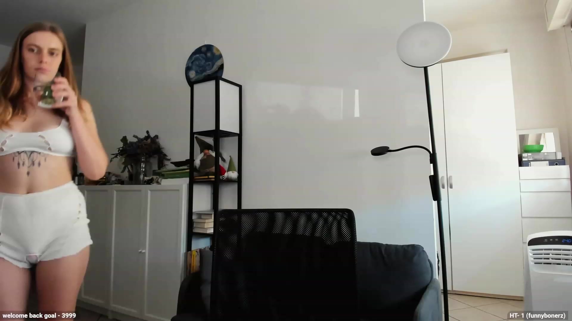 Gallery image thumbnail from Personage's myfreecams stream on, 09/04/2023, 12:45 image 1 of 20