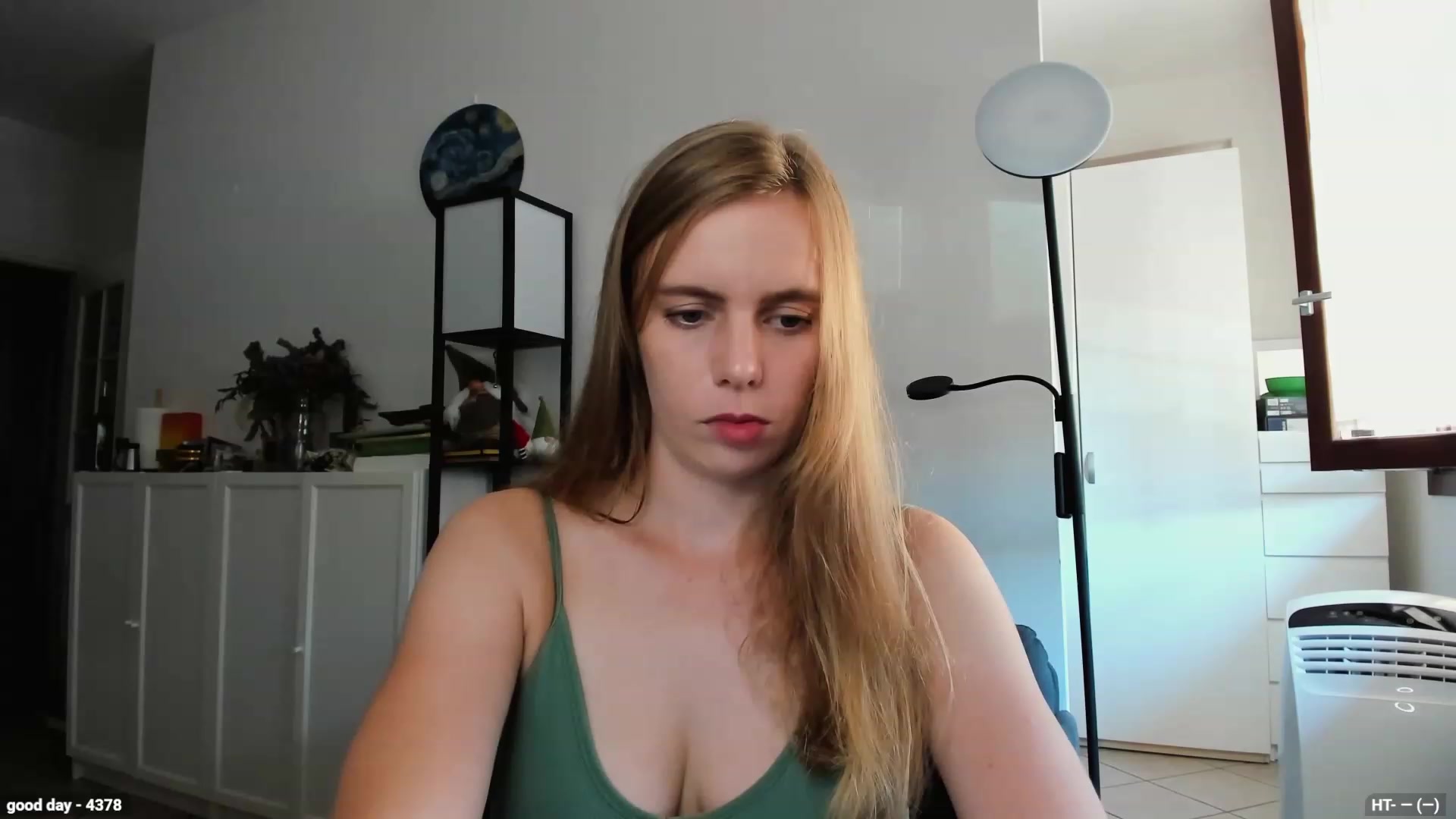 Gallery image thumbnail from Personage's myfreecams stream on, 09/05/2023, 15:00 image 2 of 20
