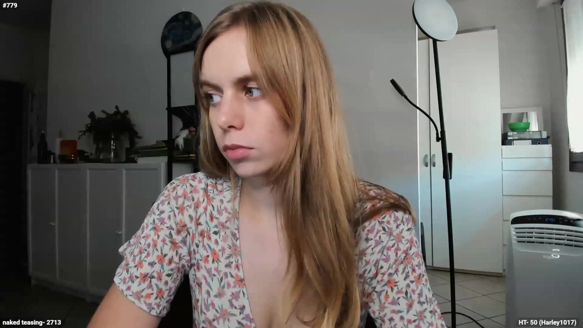 Gallery image thumbnail from Personage's myfreecams stream on, 09/11/2023, 14:13 image 5 of 20