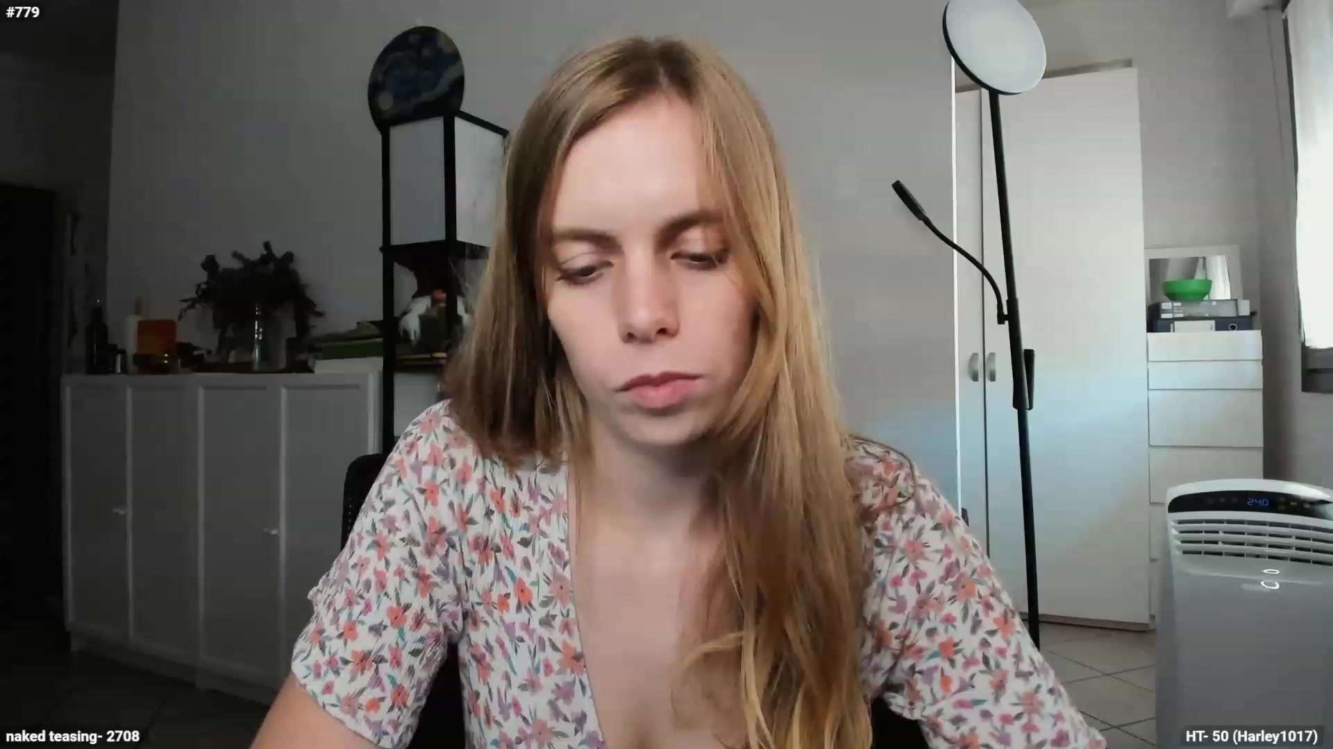Gallery image thumbnail from Personage's myfreecams stream on, 09/11/2023, 14:13 image 7 of 20