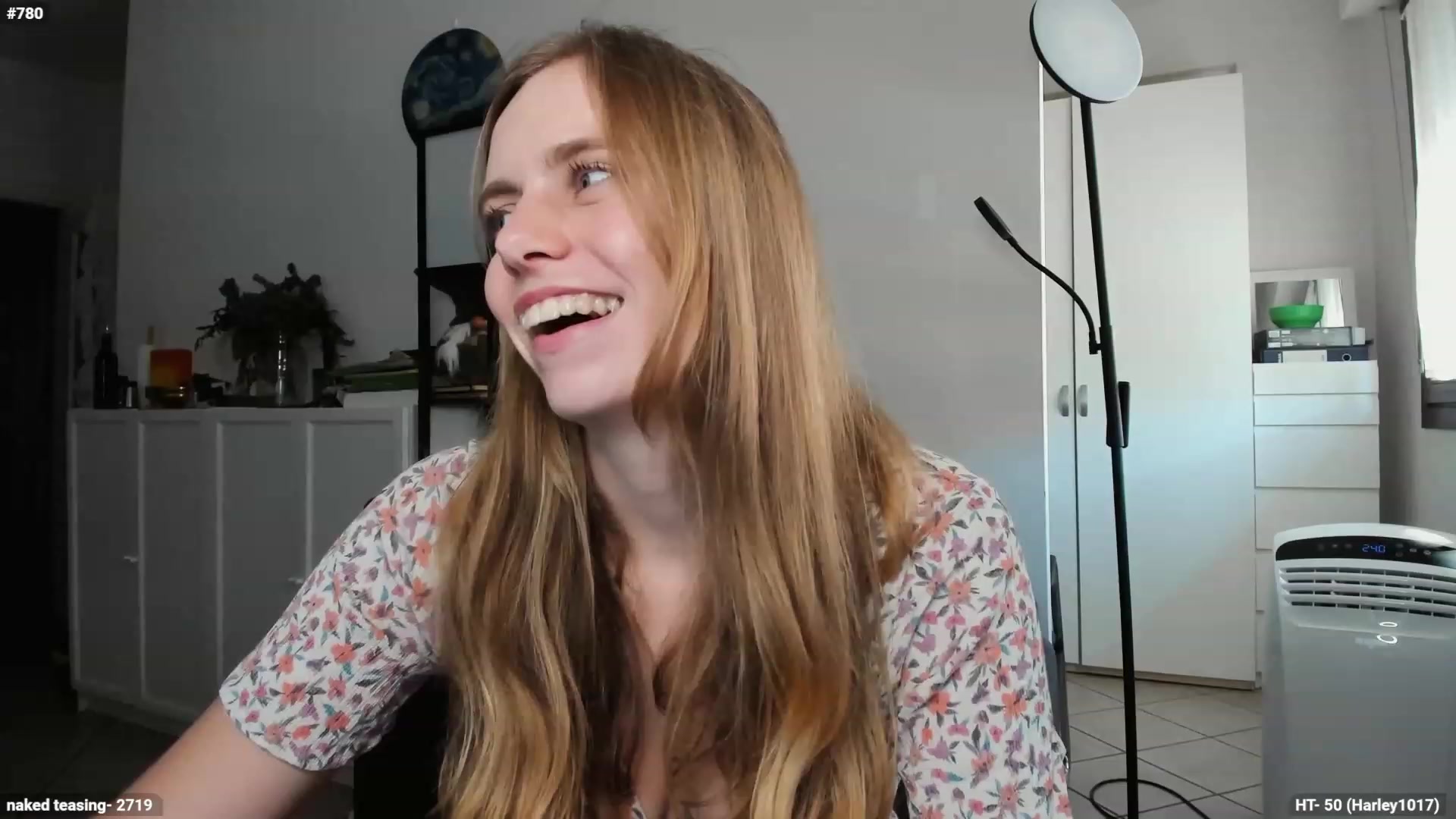 Gallery image thumbnail from Personage's myfreecams stream on, 09/11/2023, 14:13 image 2 of 20