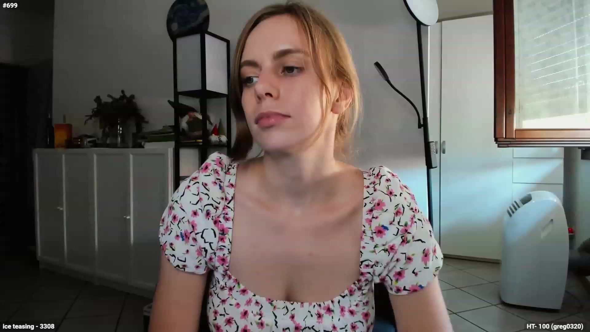 Gallery image thumbnail from Personage's myfreecams stream on, 09/12/2023, 14:32 image 12 of 20