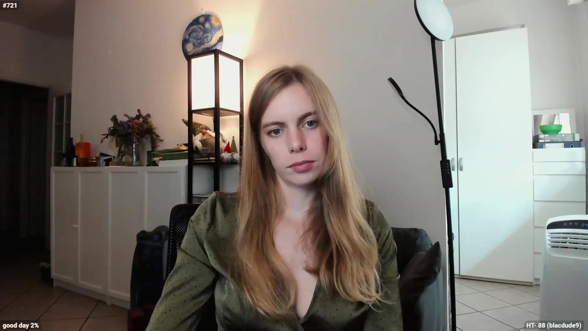Gallery image thumbnail from Personage's myfreecams stream on, 09/13/2023, 11:59 image 14 of 20