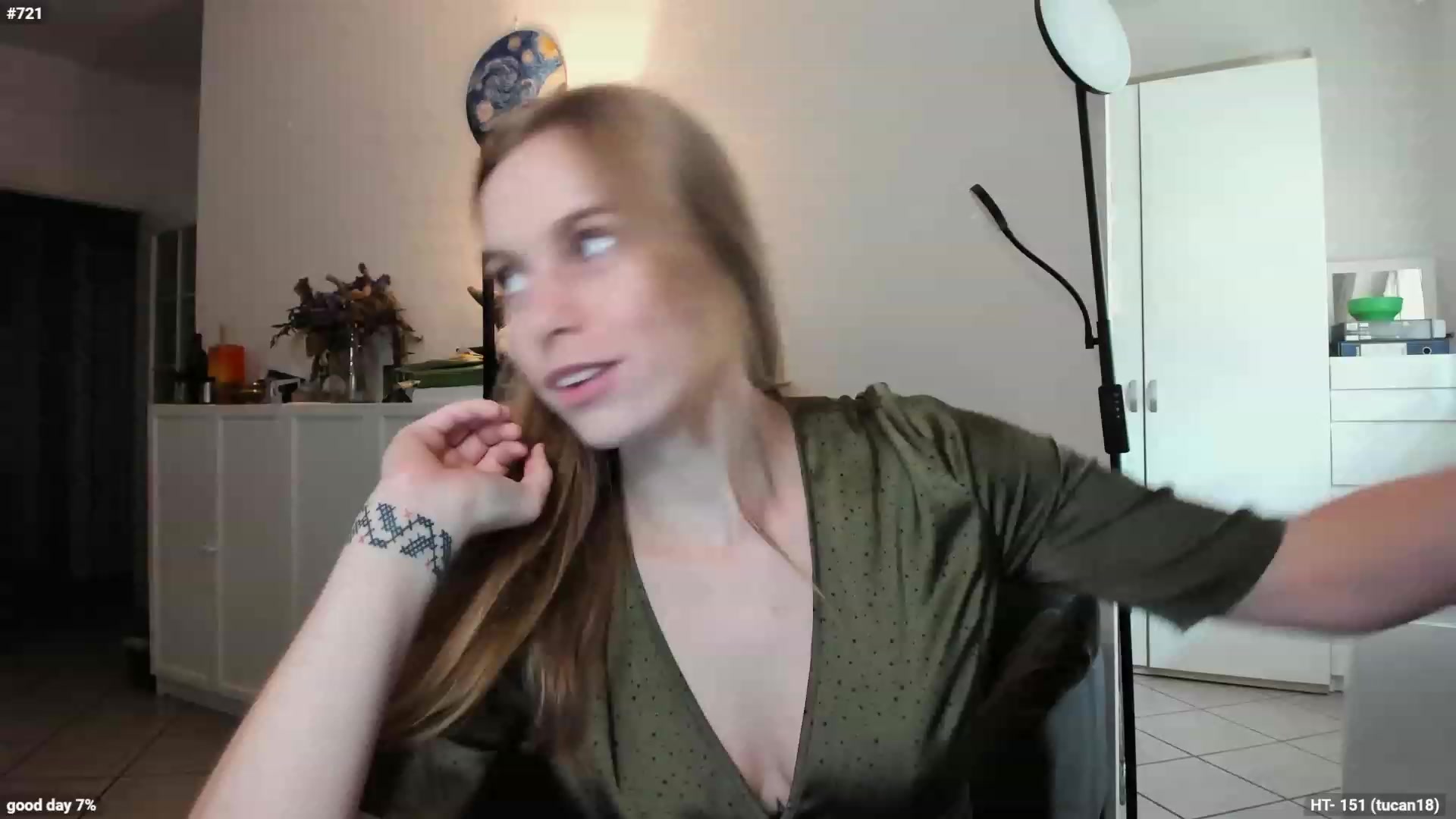 Gallery image thumbnail from Personage's myfreecams stream on, 09/13/2023, 13:20 image 12 of 20