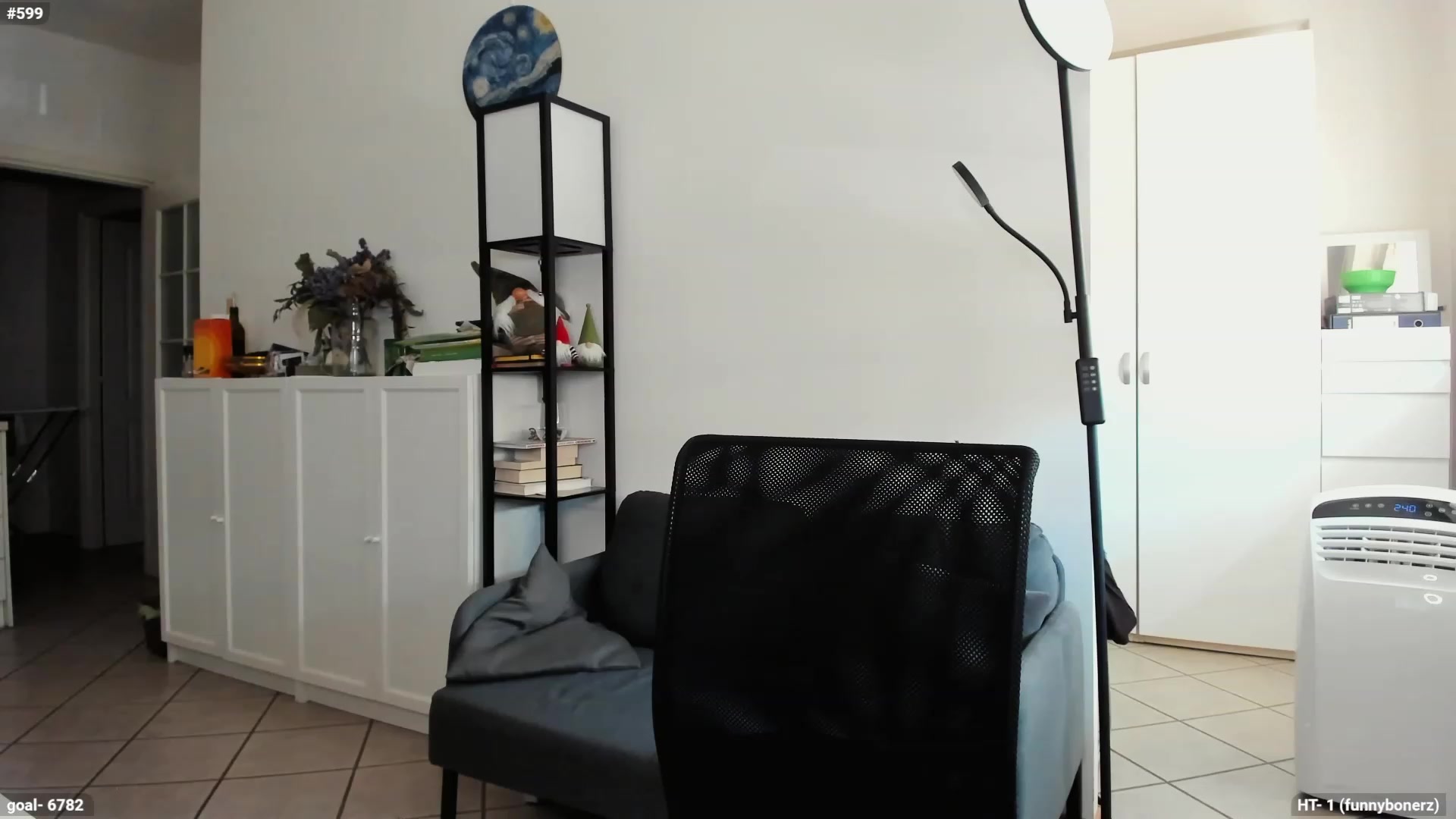 Gallery image thumbnail from Personage's myfreecams stream on, 09/15/2023, 12:37 image 6 of 20