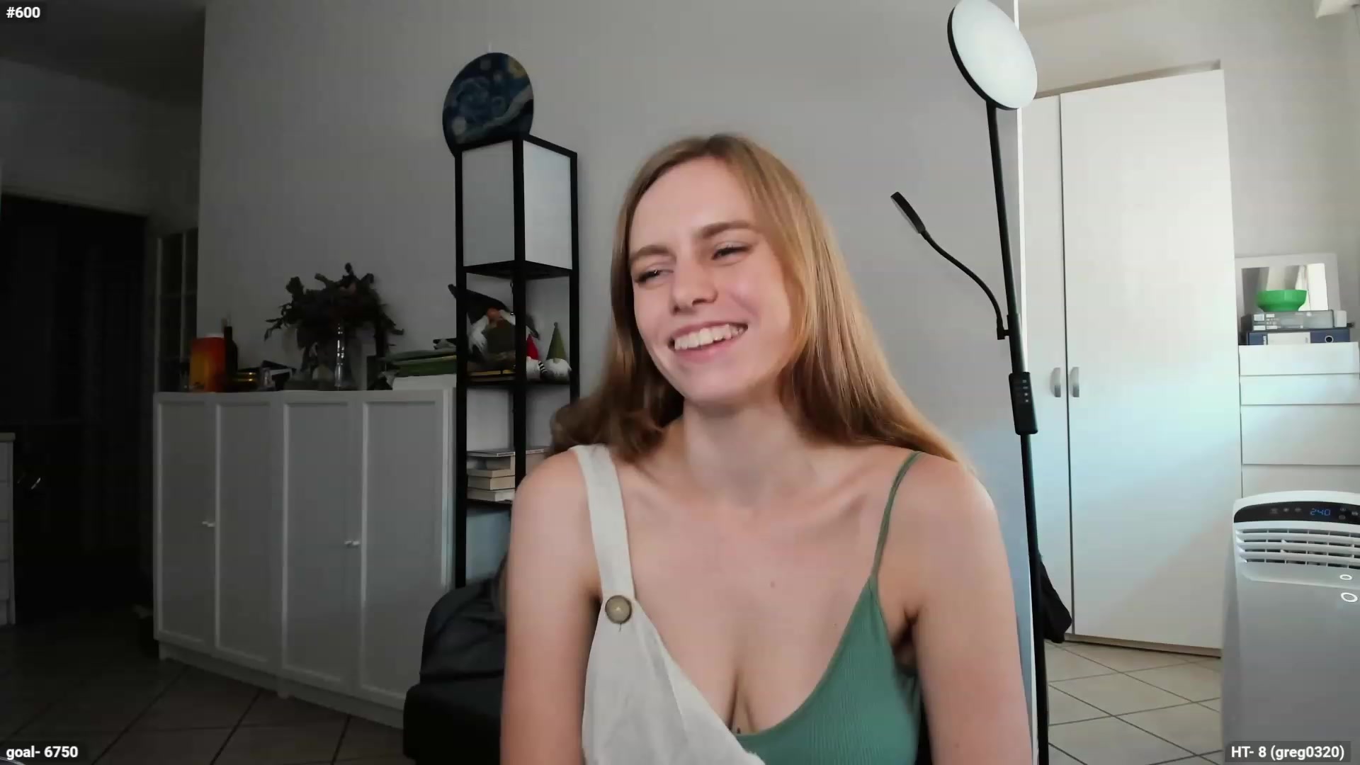 Gallery image thumbnail from Personage's myfreecams stream on, 09/15/2023, 12:37 image 19 of 20