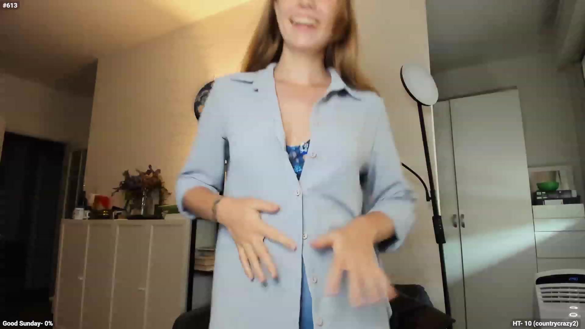 Gallery image thumbnail from Personage's myfreecams stream on, 09/17/2023, 13:16 image 7 of 20