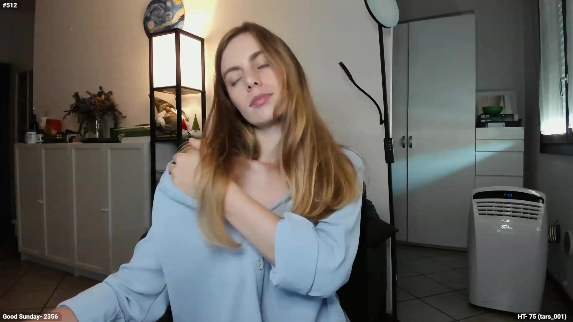 Gallery image thumbnail from Personage's myfreecams stream on, 09/17/2023, 15:12 image 7 of 20