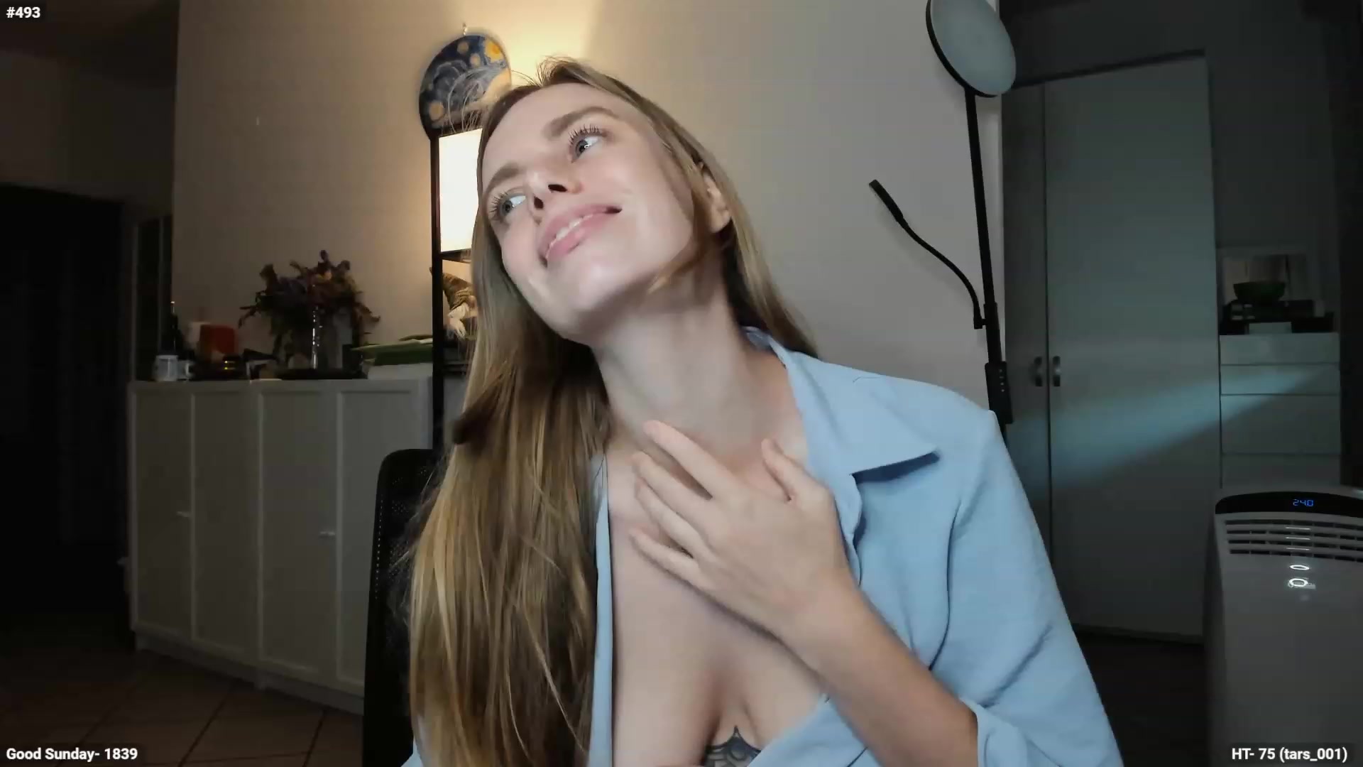 Gallery image thumbnail from Personage's myfreecams stream on, 09/17/2023, 16:40 image 14 of 20