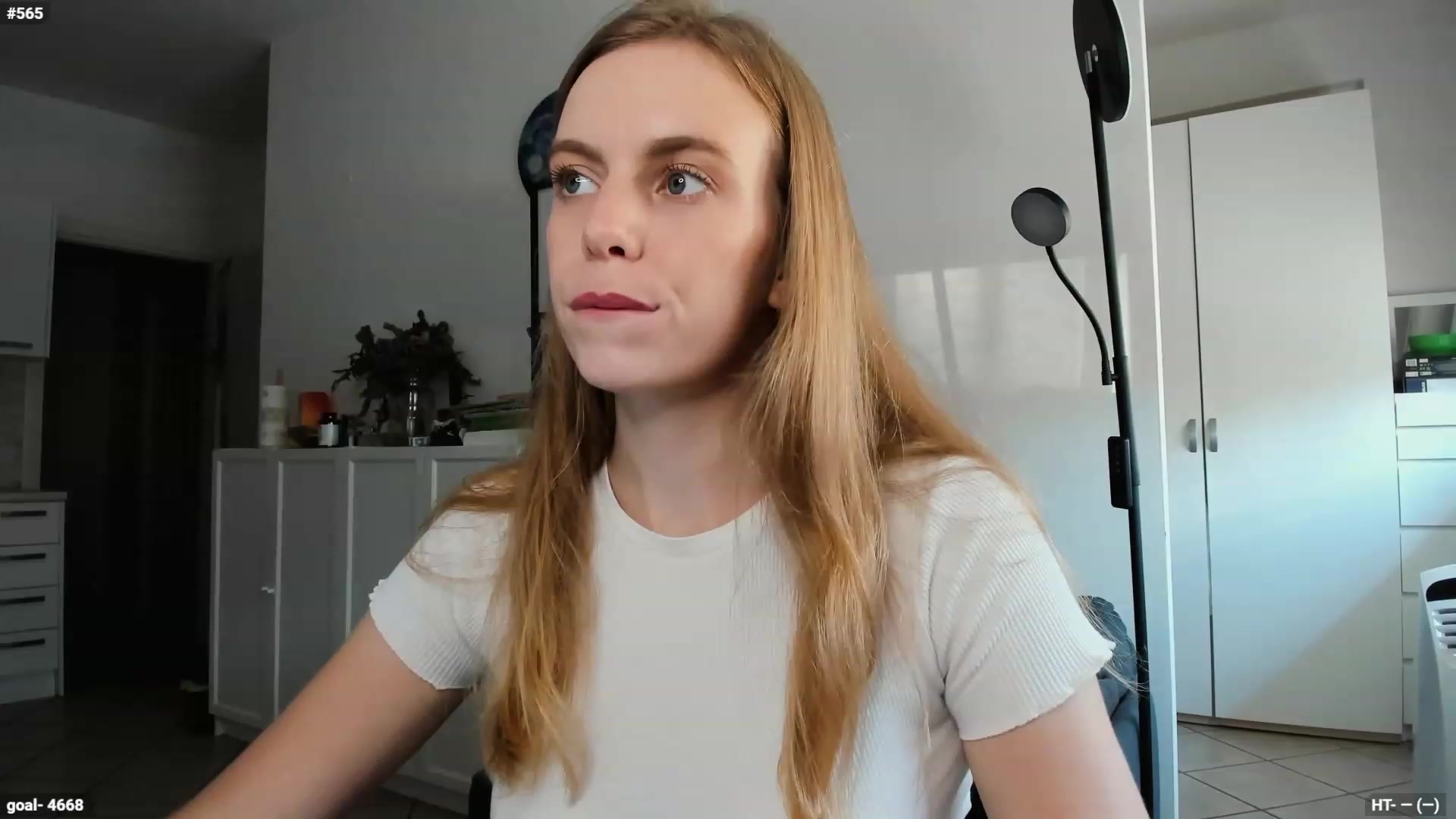 Gallery image thumbnail from Personage's myfreecams stream on, 09/19/2023, 13:16 image 1 of 20