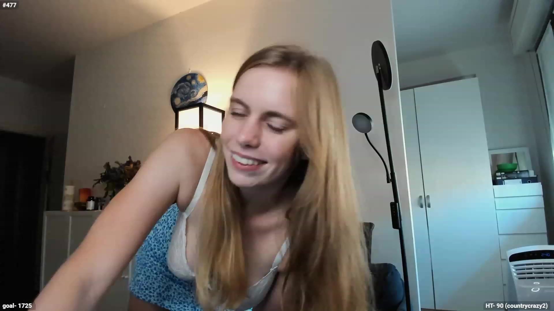 Gallery image thumbnail from Personage's myfreecams stream on, 09/19/2023, 15:21 image 8 of 20