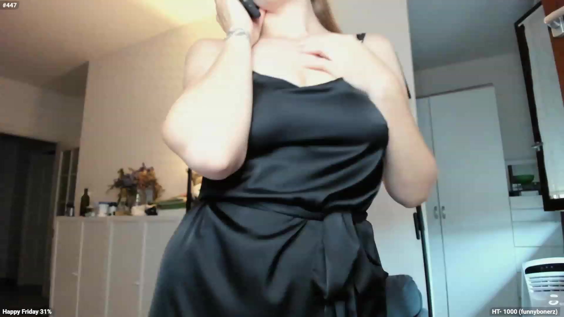 Gallery image thumbnail from Personage's myfreecams stream on, 09/22/2023, 13:28 image 4 of 20