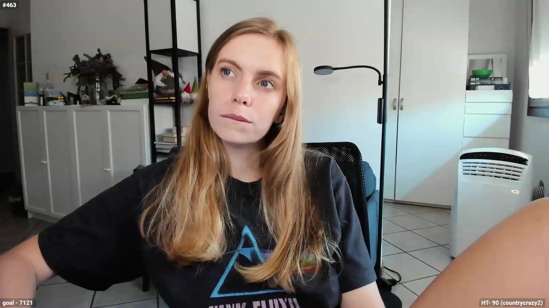 Gallery image thumbnail from Personage's myfreecams stream on, 09/27/2023, 13:36 image 9 of 20