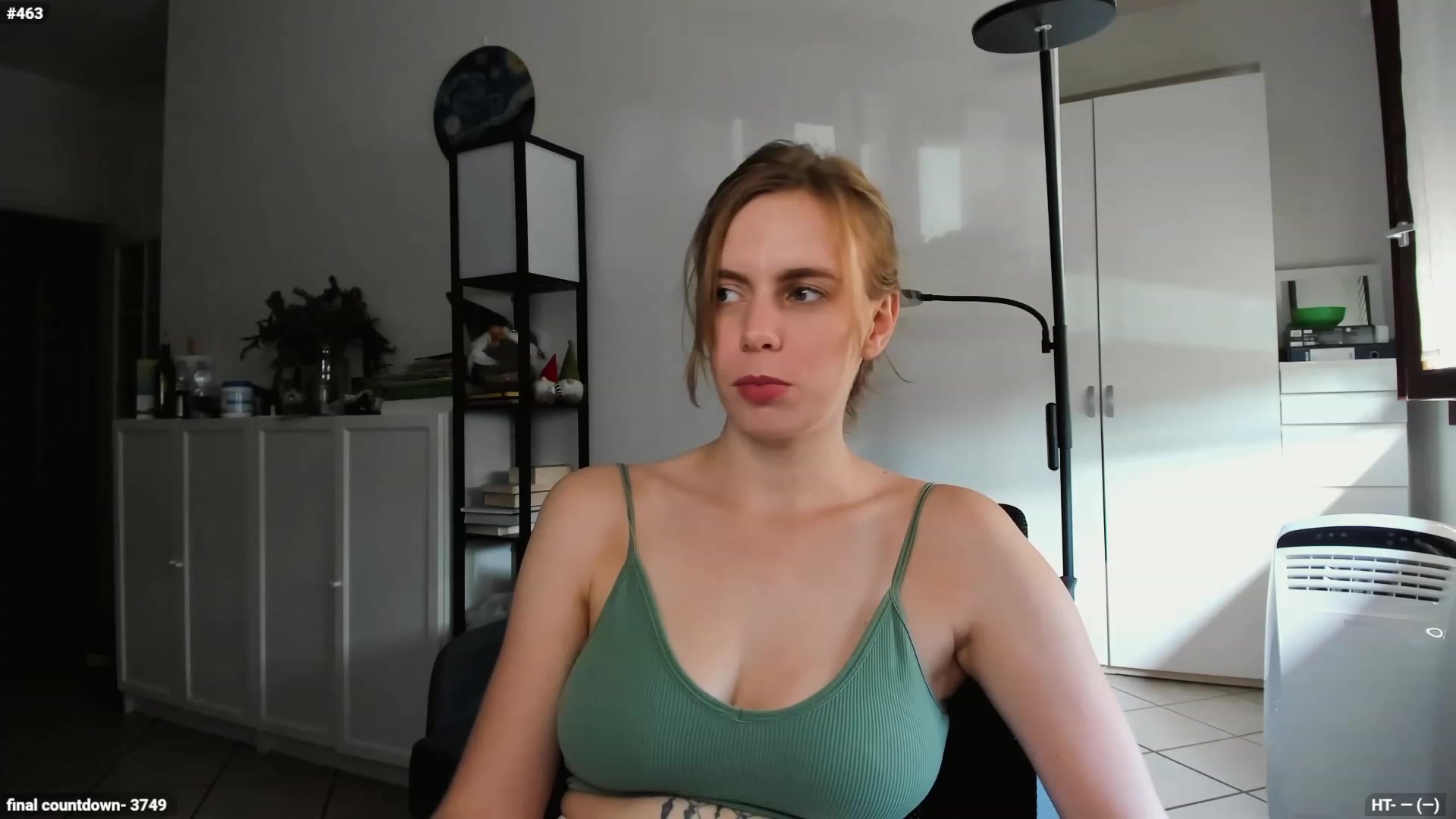 Gallery image thumbnail from Personage's myfreecams stream on, 09/28/2023, 12:30 image 5 of 20