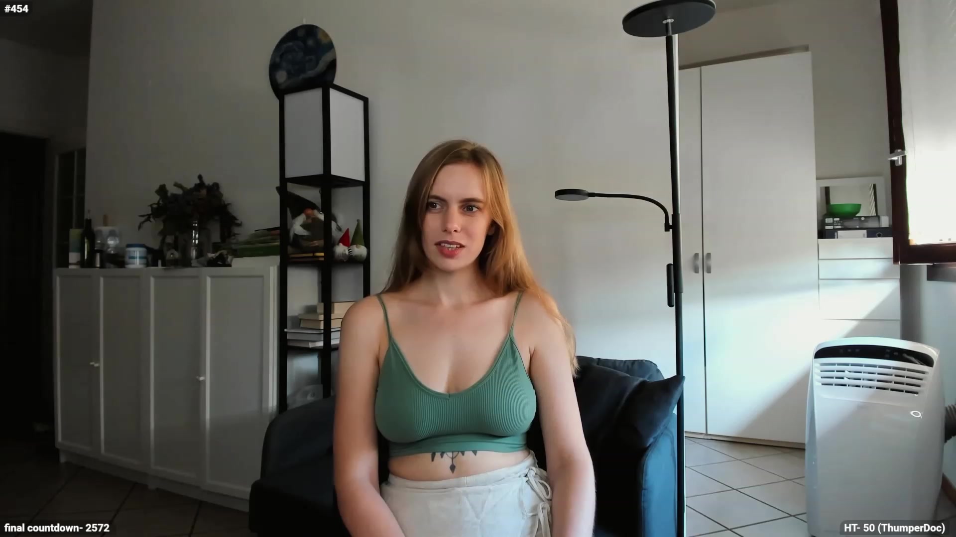 Gallery image thumbnail from Personage's myfreecams stream on, 09/28/2023, 14:47 image 3 of 20