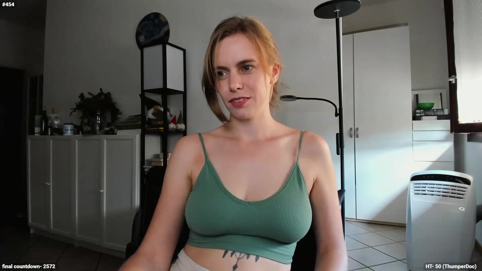 Gallery image thumbnail from Personage's myfreecams stream on, 09/28/2023, 14:47 image 2 of 20