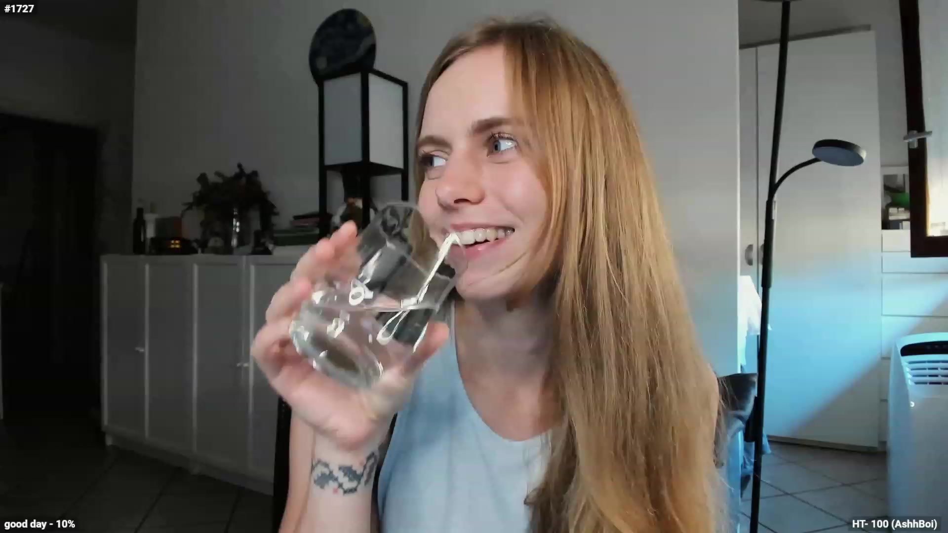 Gallery image thumbnail from Personage's myfreecams stream on, 10/02/2023, 15:06 image 19 of 20