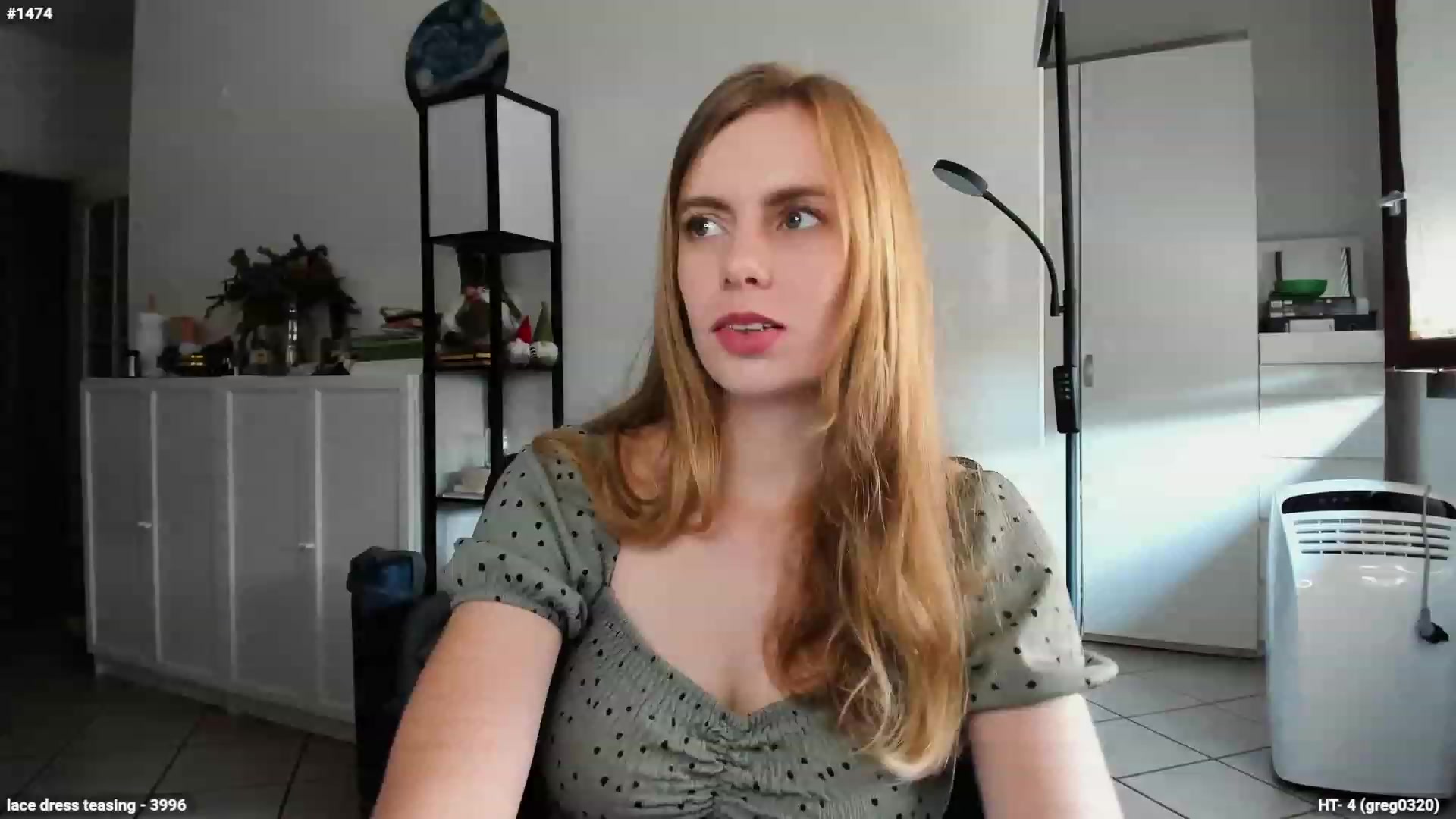Gallery image thumbnail from Personage's myfreecams stream on, 10/04/2023, 12:10 image 11 of 20