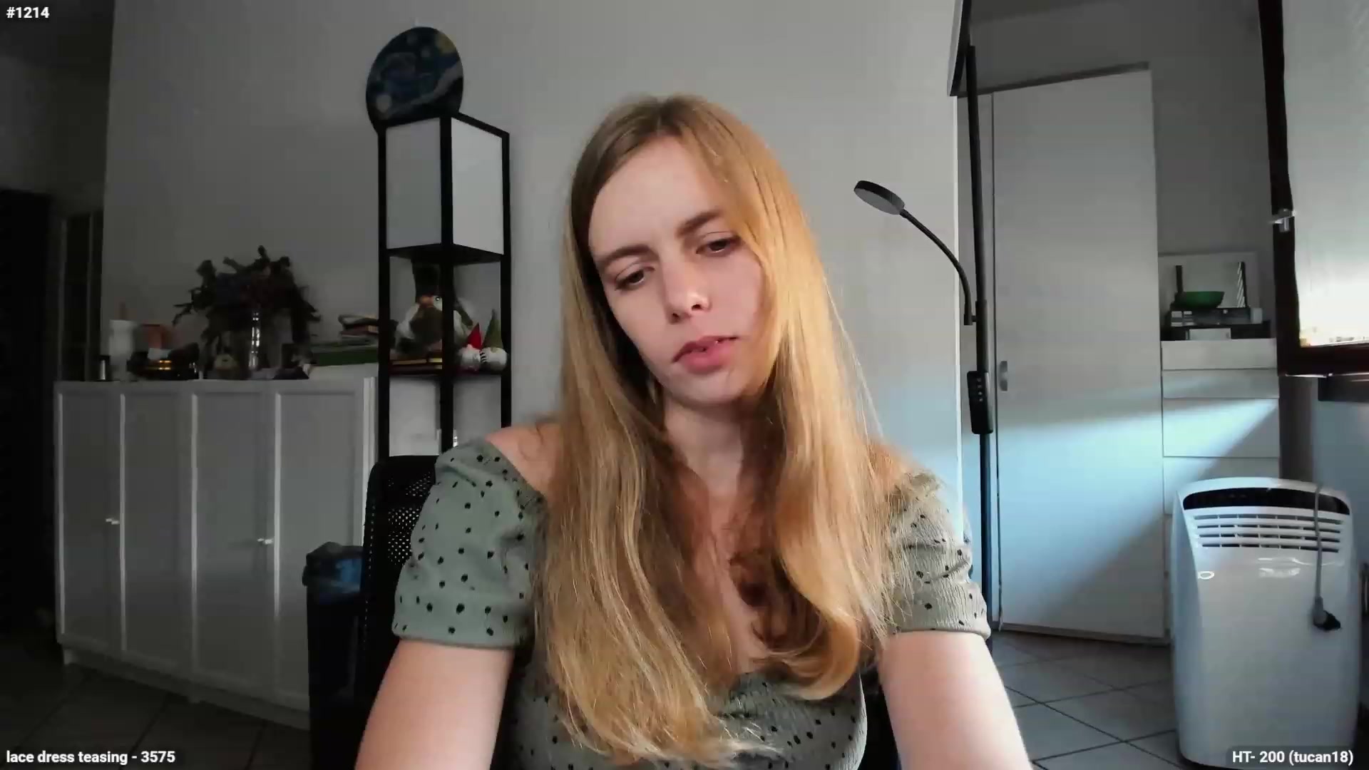 Gallery image thumbnail from Personage's myfreecams stream on, 10/04/2023, 15:08 image 2 of 20