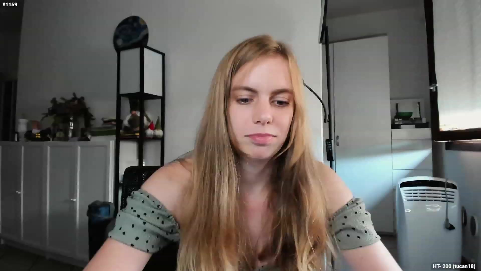 Gallery image thumbnail from Personage's myfreecams stream on, 10/04/2023, 15:08 image 13 of 20