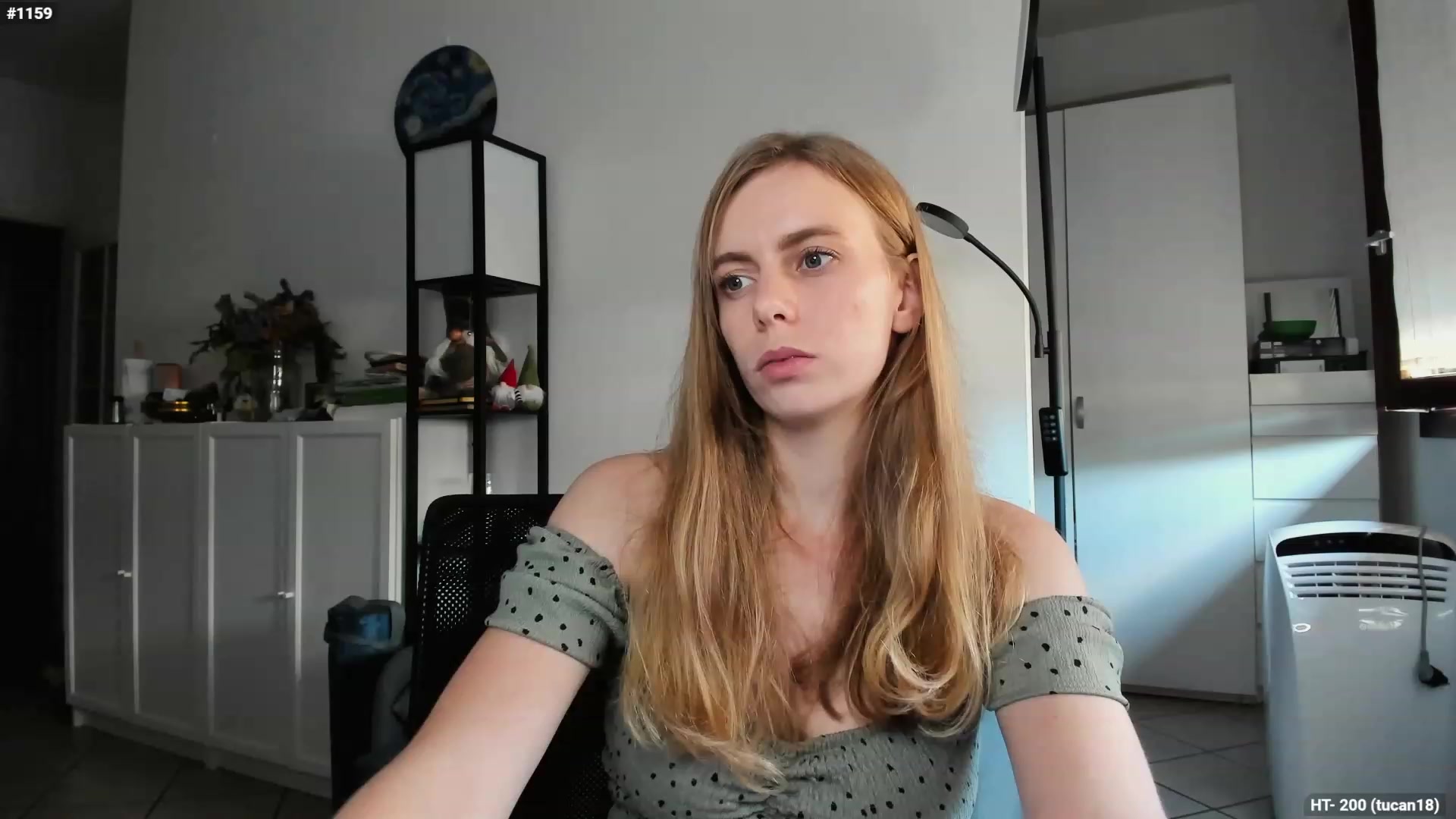Gallery image thumbnail from Personage's myfreecams stream on, 10/04/2023, 15:08 image 15 of 20