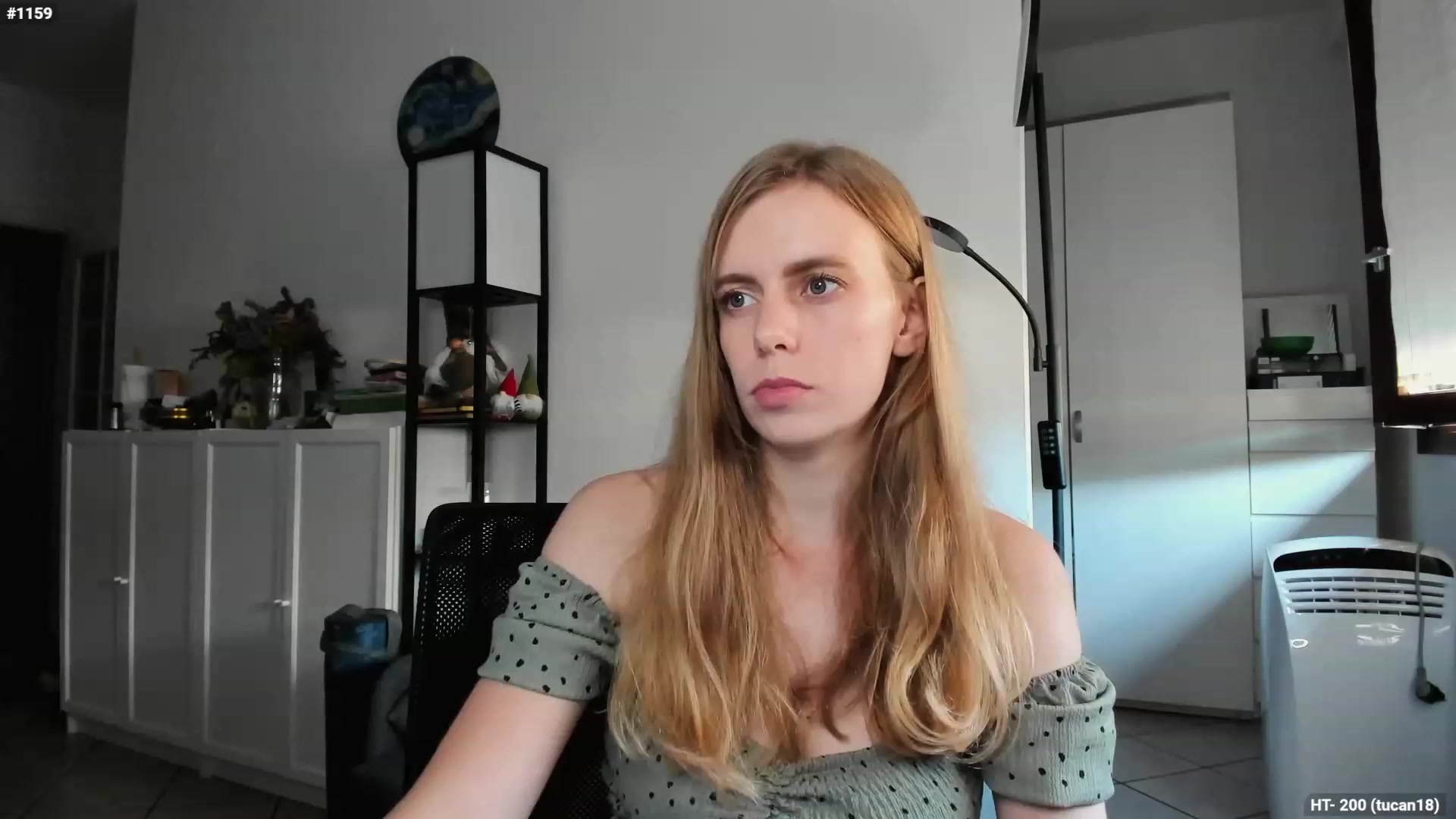 Gallery image thumbnail from Personage's myfreecams stream on, 10/04/2023, 15:08 image 16 of 20