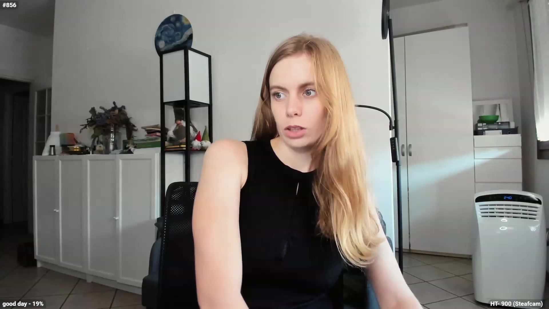 Gallery image thumbnail from Personage's myfreecams stream on, 10/05/2023, 13:28 image 3 of 20