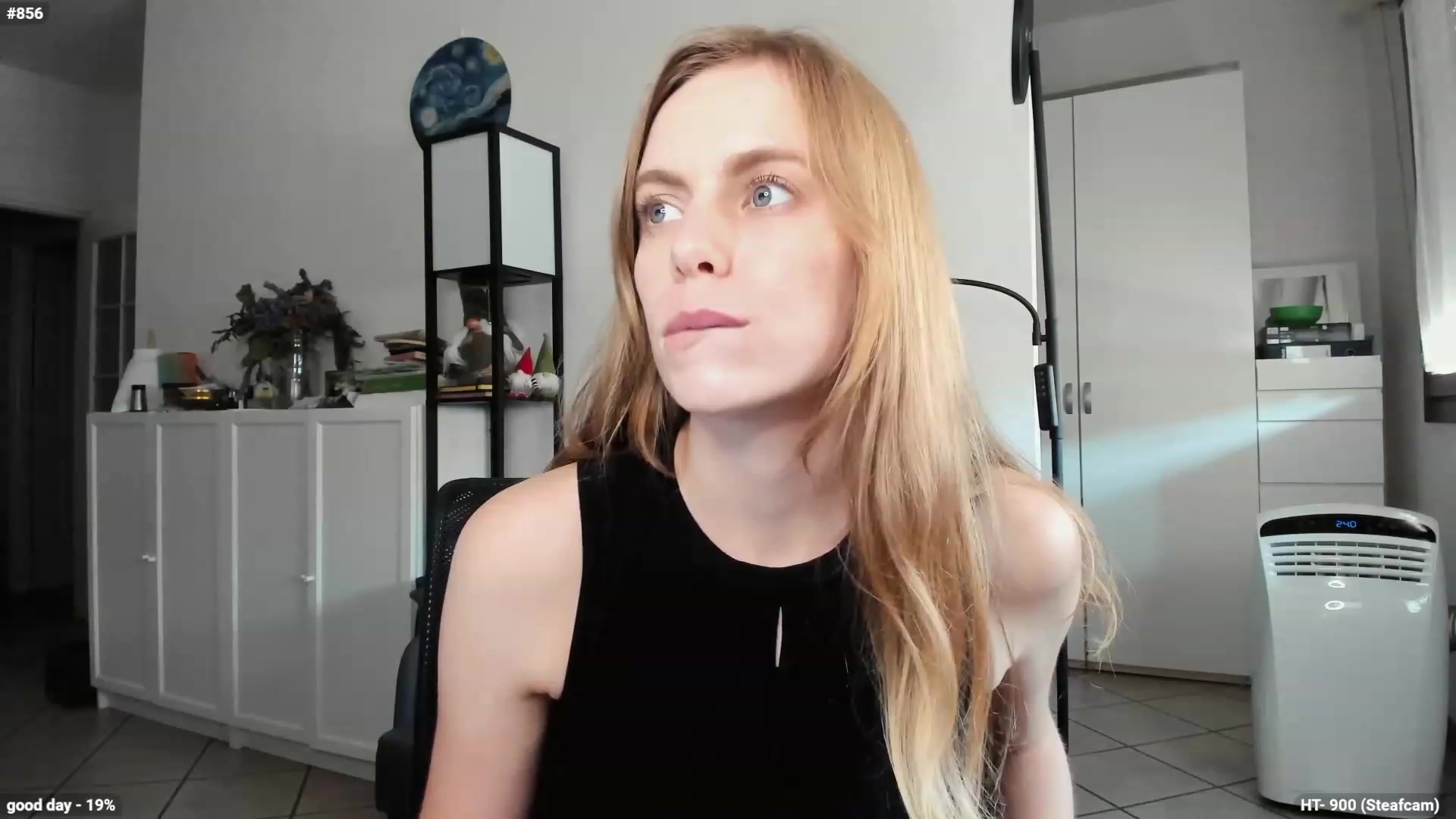 Gallery image thumbnail from Personage's myfreecams stream on, 10/05/2023, 13:28 image 7 of 20