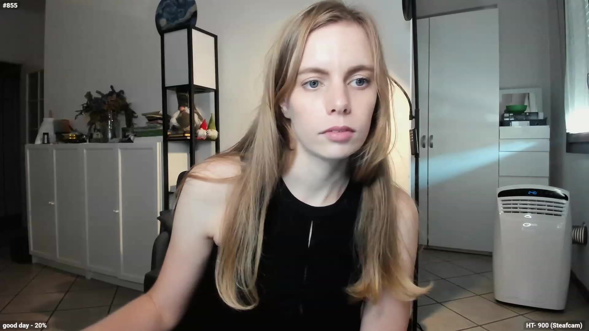Gallery image thumbnail from Personage's myfreecams stream on, 10/05/2023, 13:44 image 8 of 20