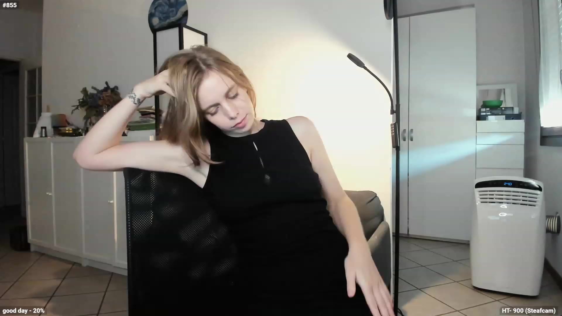 Gallery image thumbnail from Personage's myfreecams stream on, 10/05/2023, 13:44 image 6 of 20