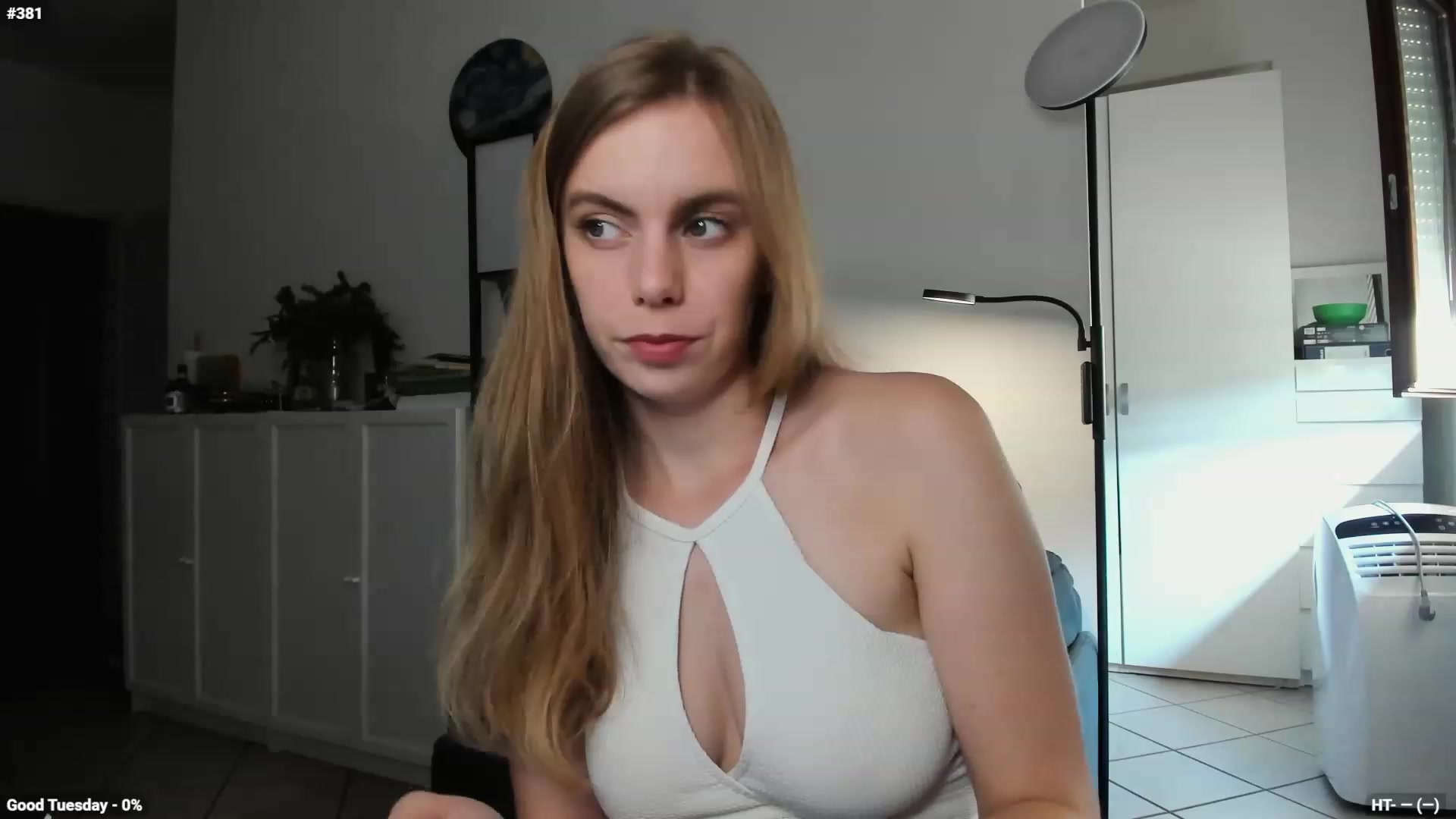 Gallery image thumbnail from Personage's myfreecams stream on, 10/10/2023, 14:12 image 1 of 20