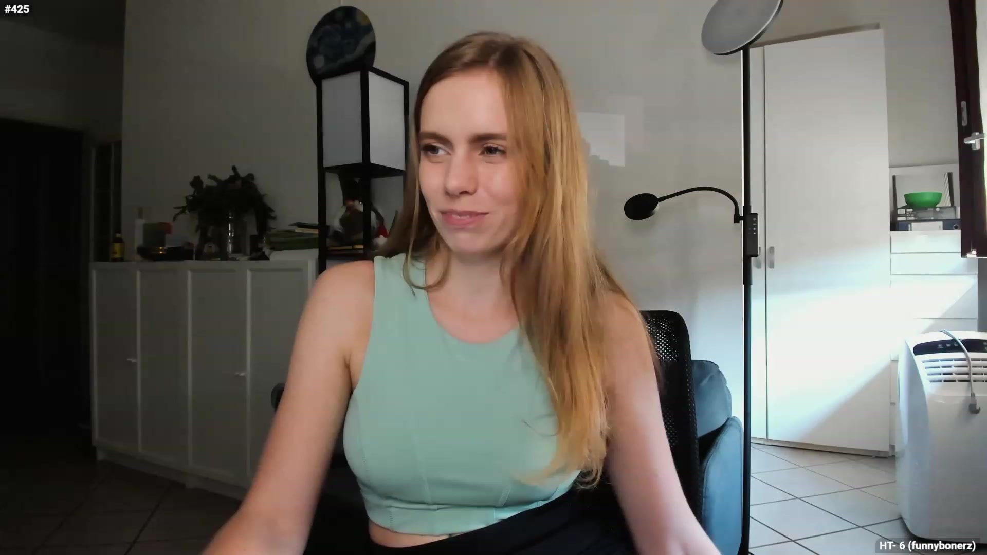 Gallery image thumbnail from Personage's myfreecams stream on, 10/12/2023, 11:57 image 19 of 20