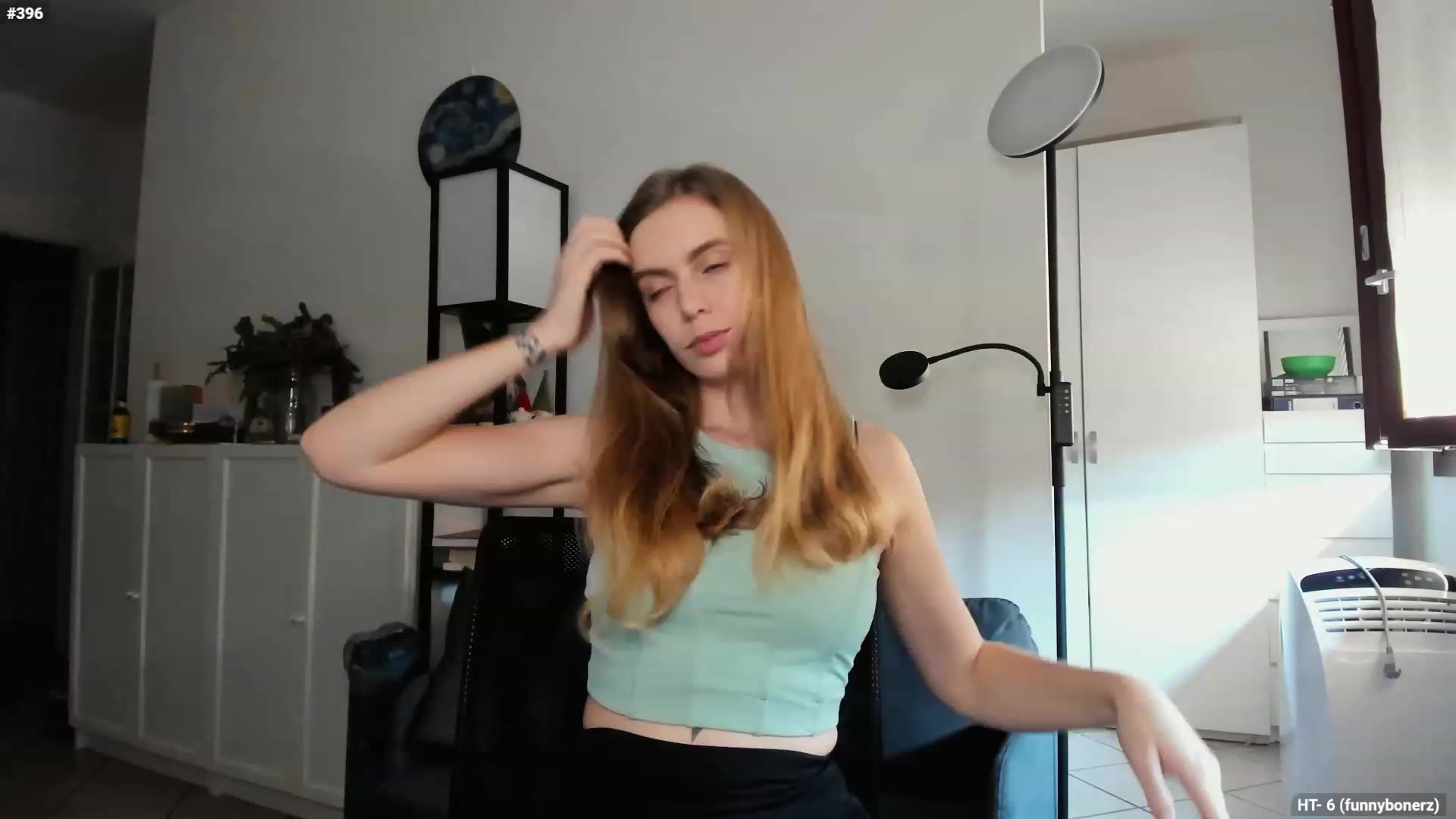 Gallery image thumbnail from Personage's myfreecams stream on, 10/12/2023, 14:11 image 3 of 20