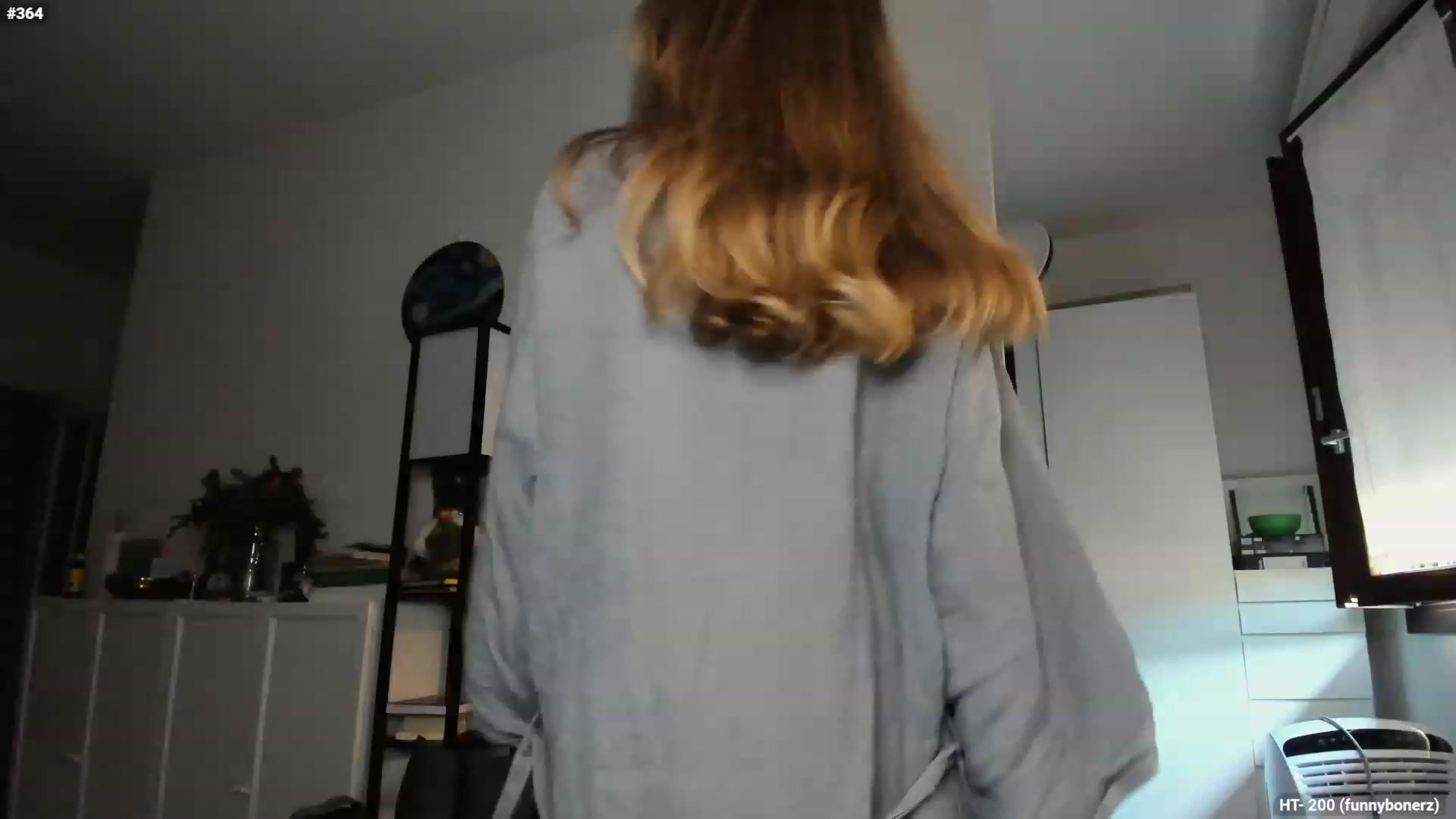 Gallery image thumbnail from Personage's myfreecams stream on, 10/12/2023, 15:12 image 7 of 20