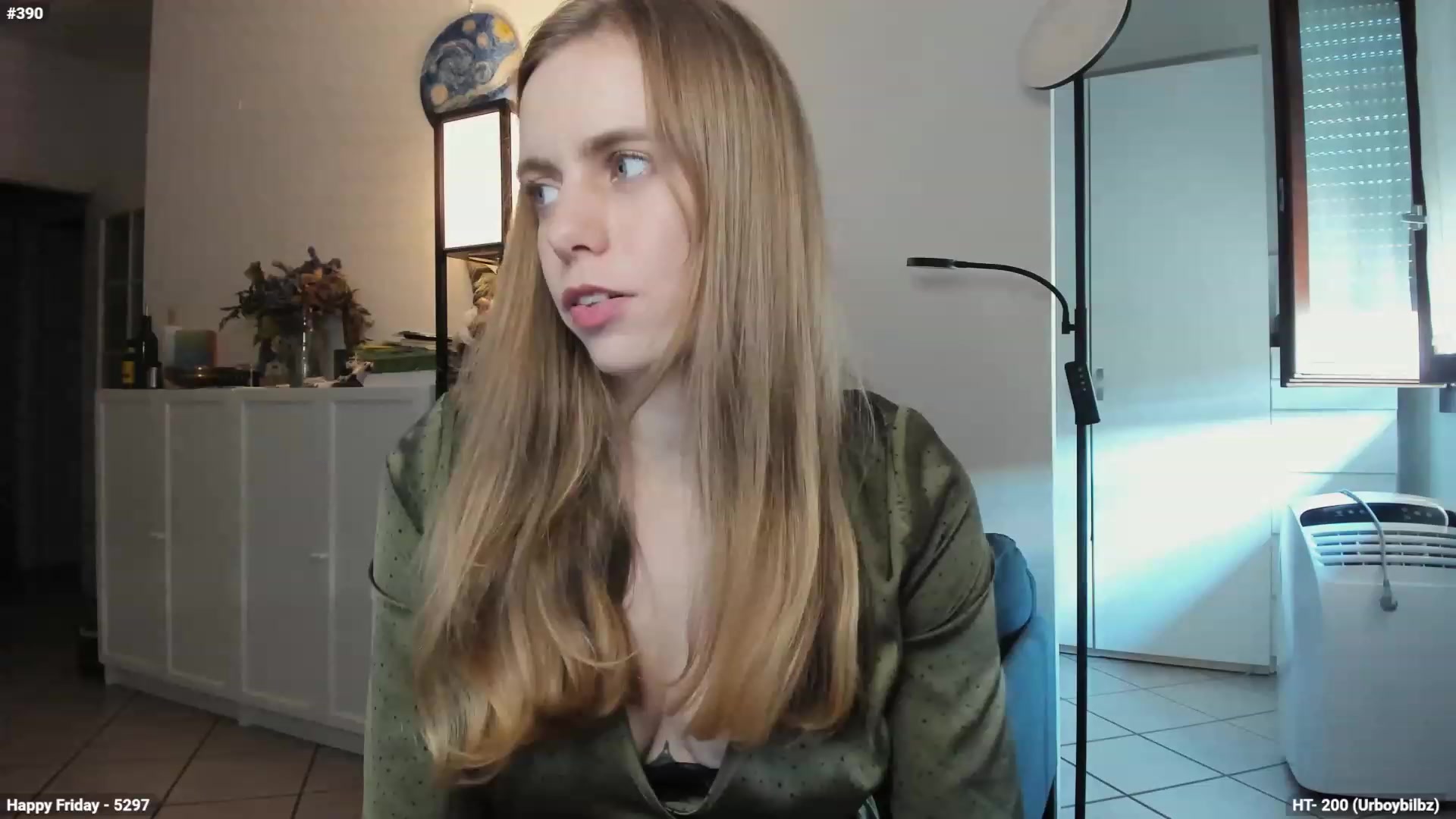 Gallery image thumbnail from Personage's myfreecams stream on, 10/13/2023, 14:31 image 11 of 20