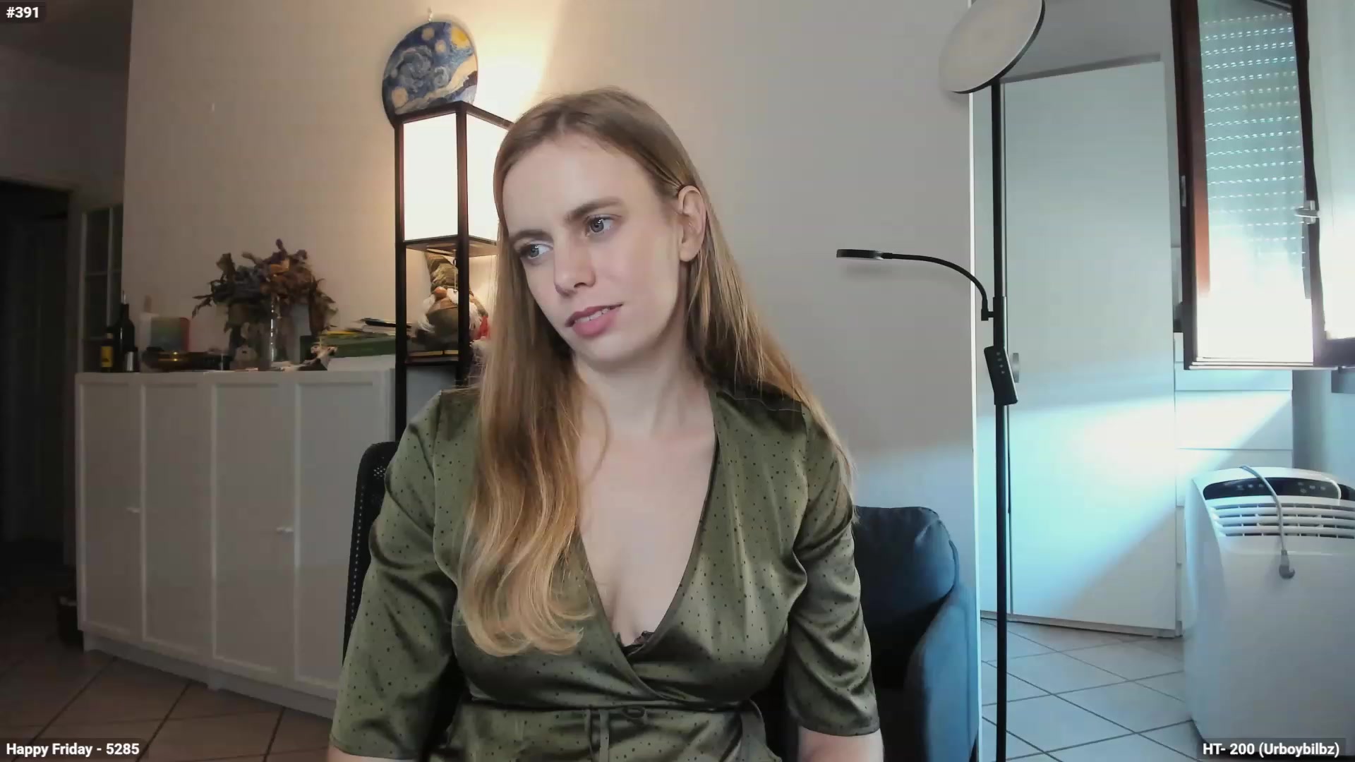 Gallery image thumbnail from Personage's myfreecams stream on, 10/13/2023, 14:31 image 15 of 20