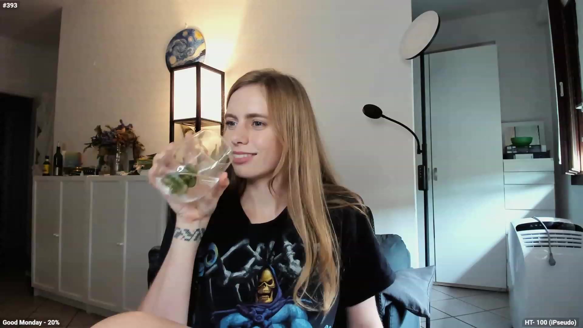 Gallery image thumbnail from Personage's myfreecams stream on, 10/16/2023, 14:13 image 7 of 20
