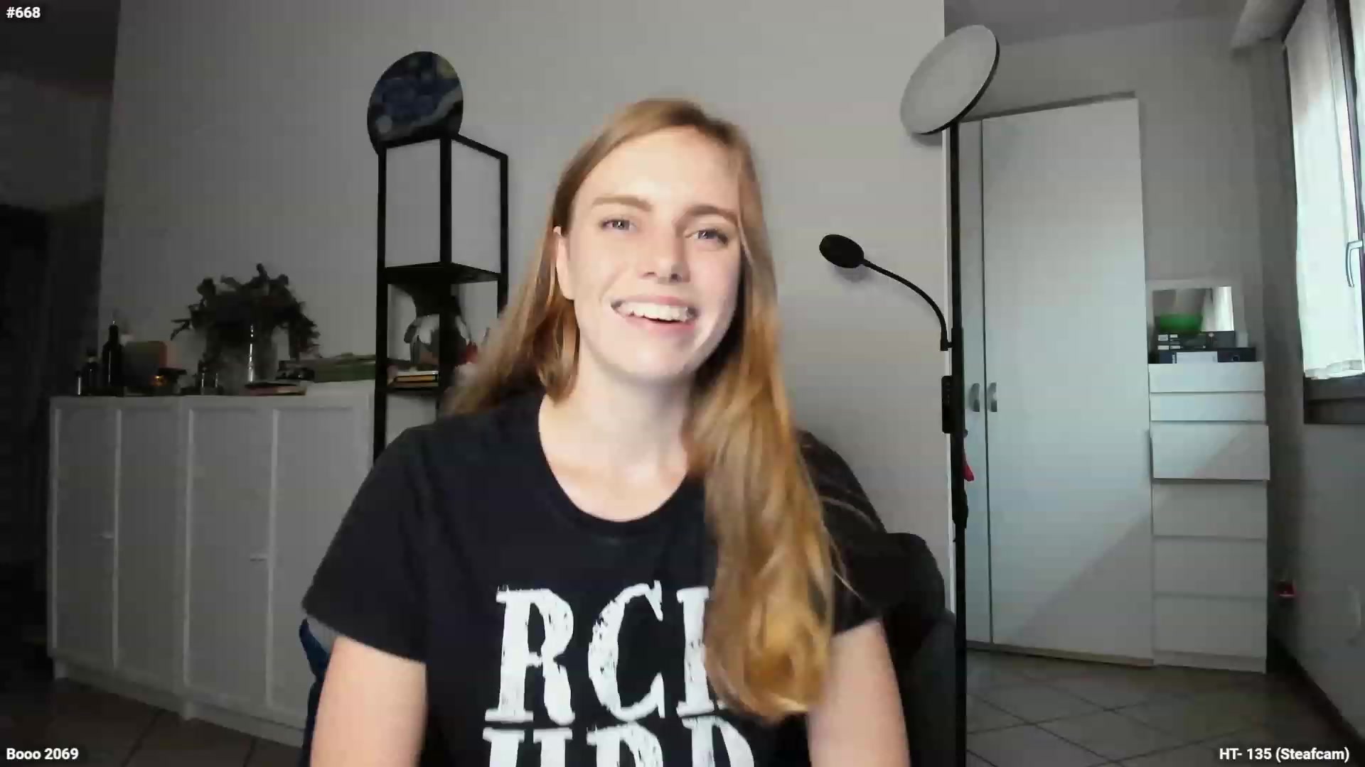 Gallery image thumbnail from Personage's myfreecams stream on, 10/30/2023, 15:41 image 11 of 20