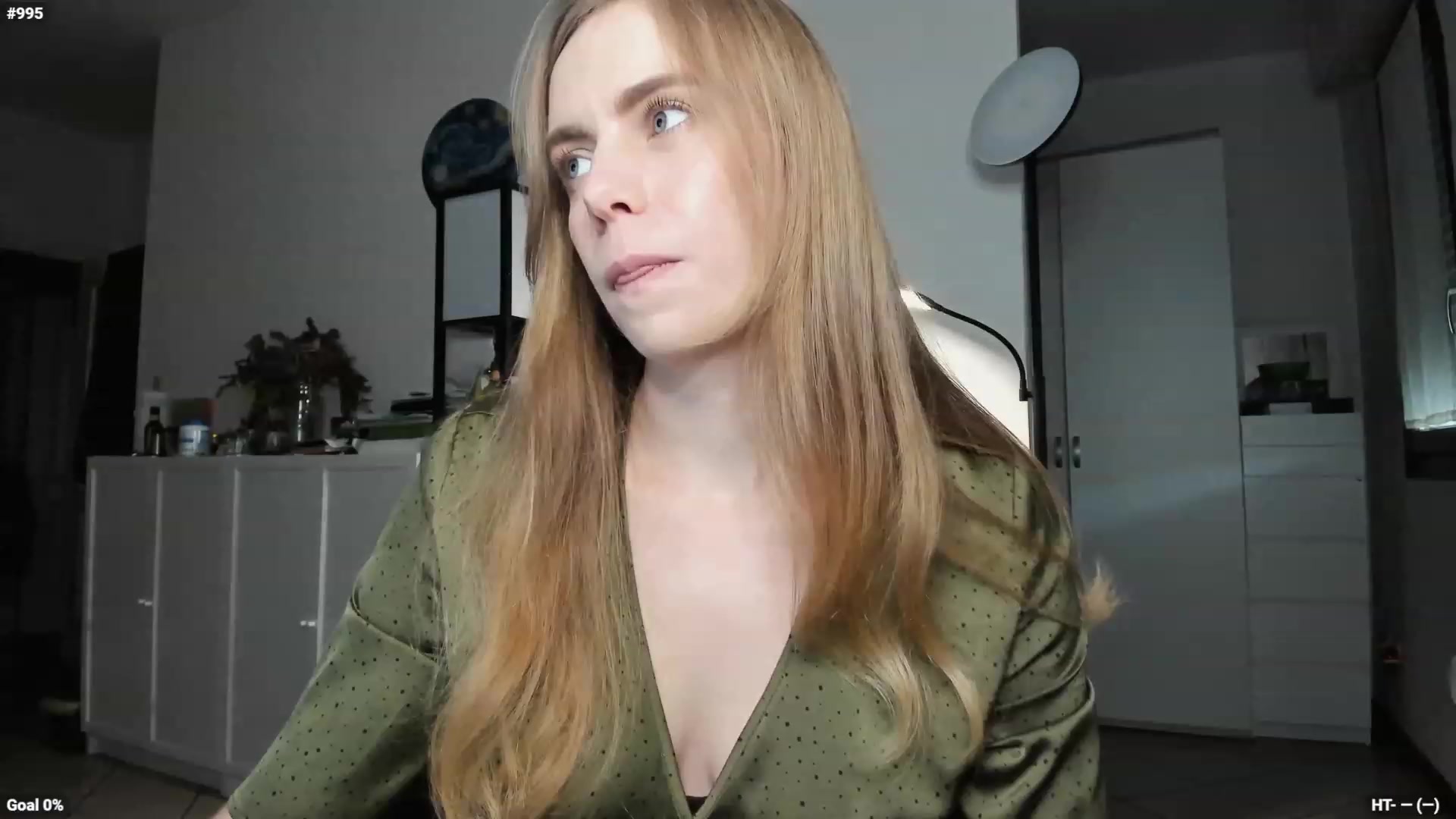 Gallery image thumbnail from Personage's myfreecams stream on, 11/13/2023, 14:11 image 10 of 20
