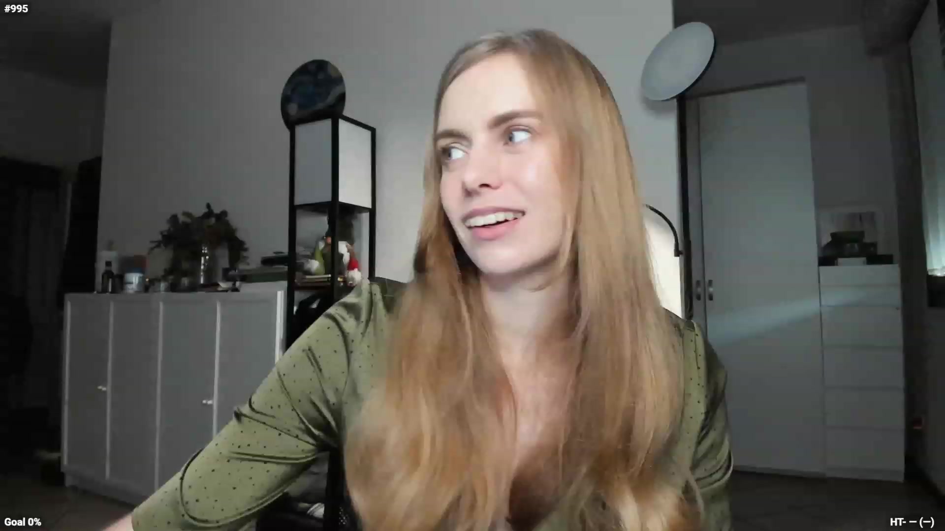 Gallery image thumbnail from Personage's myfreecams stream on, 11/13/2023, 14:11 image 4 of 20