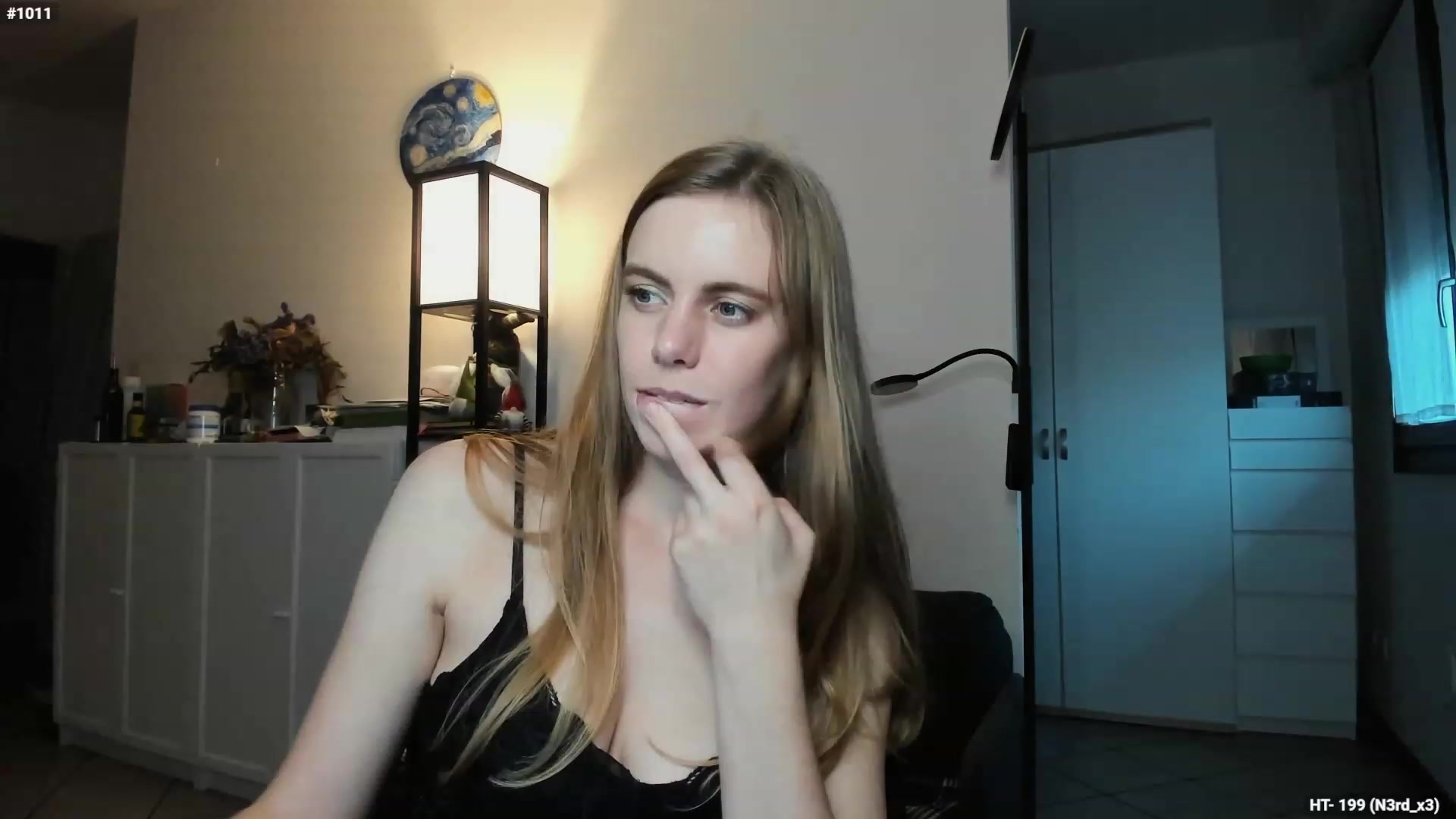 Gallery image thumbnail from Personage's myfreecams stream on, 11/20/2023, 15:58 image 4 of 20