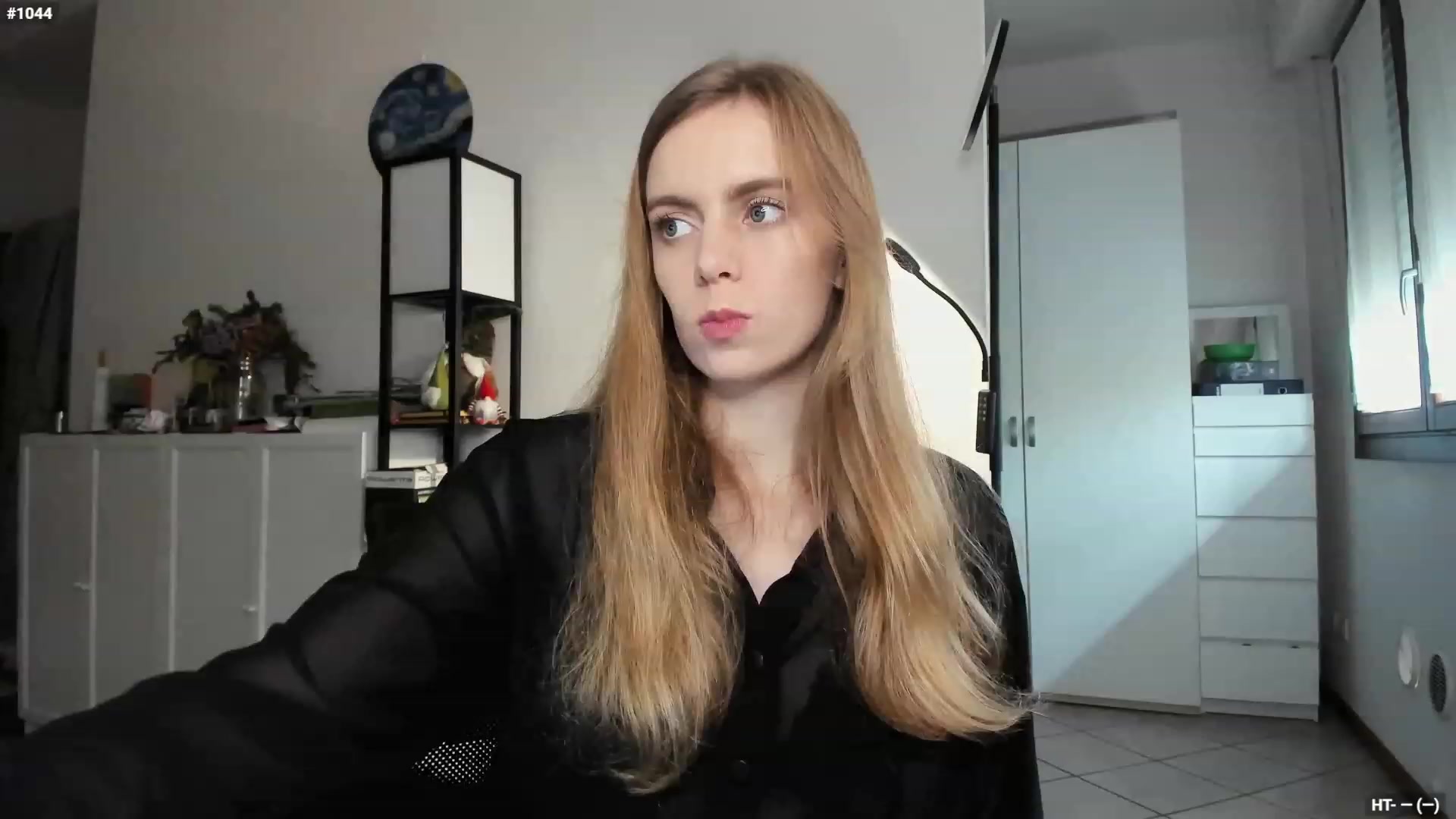 Gallery image thumbnail from Personage's myfreecams stream on, 11/21/2023, 13:02 image 11 of 20