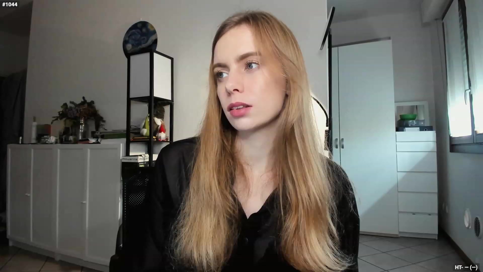 Gallery image thumbnail from Personage's myfreecams stream on, 11/21/2023, 13:02 image 10 of 20