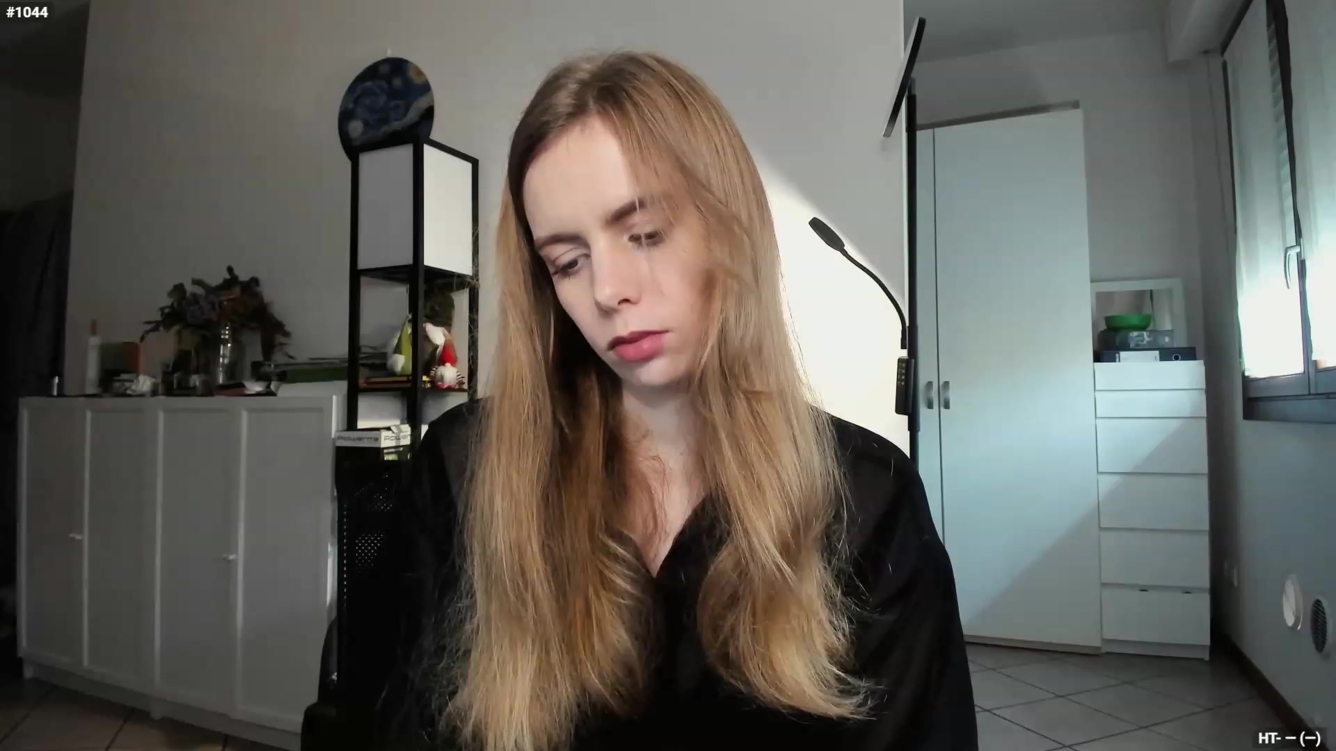 Gallery image thumbnail from Personage's myfreecams stream on, 11/21/2023, 13:02 image 3 of 20