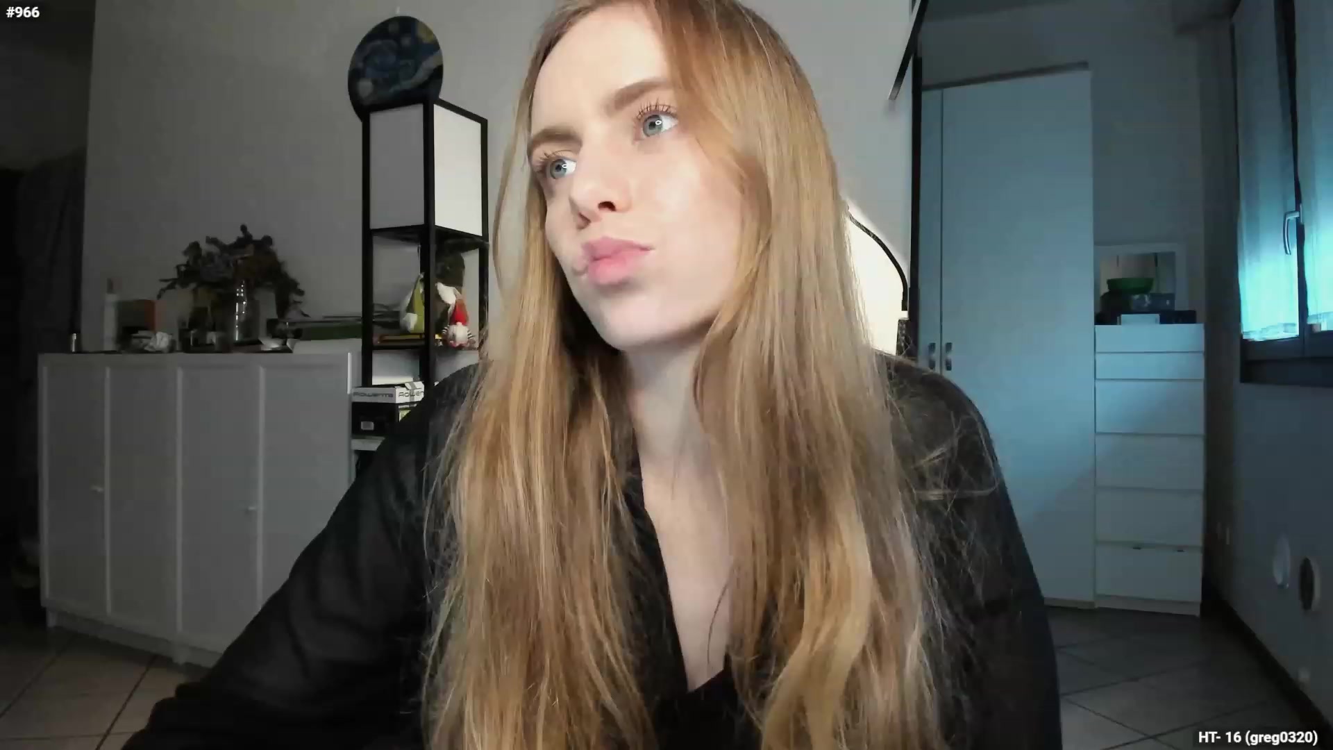 Gallery image thumbnail from Personage's myfreecams stream on, 11/21/2023, 15:01 image 16 of 20