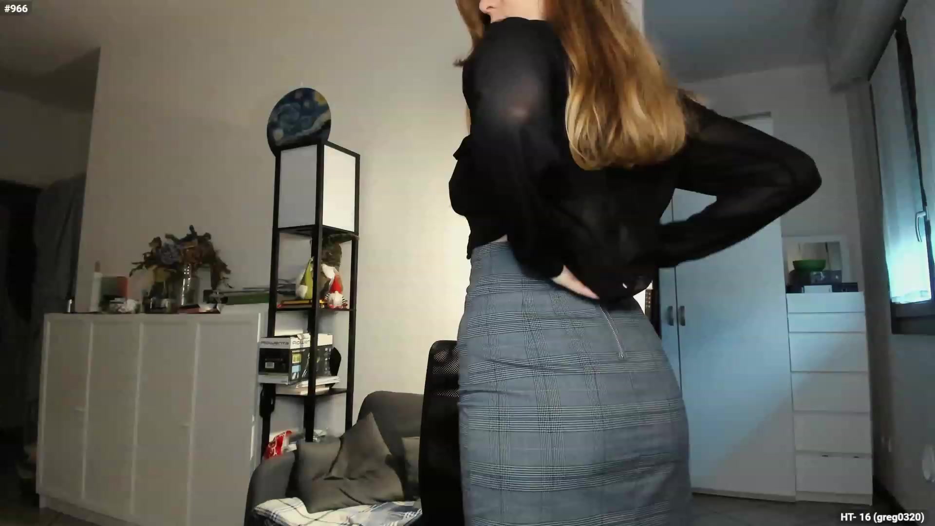Gallery image thumbnail from Personage's myfreecams stream on, 11/21/2023, 15:01 image 17 of 20
