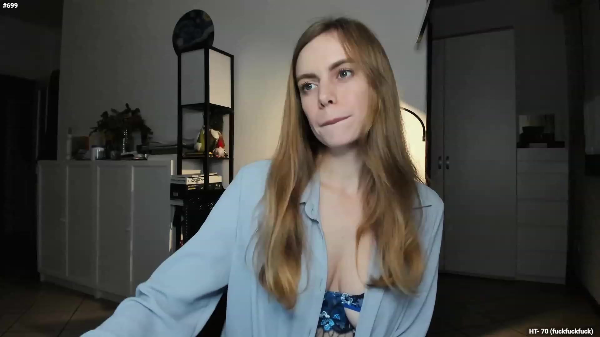 Gallery image thumbnail from Personage's myfreecams stream on, 11/23/2023, 17:07 image 9 of 20
