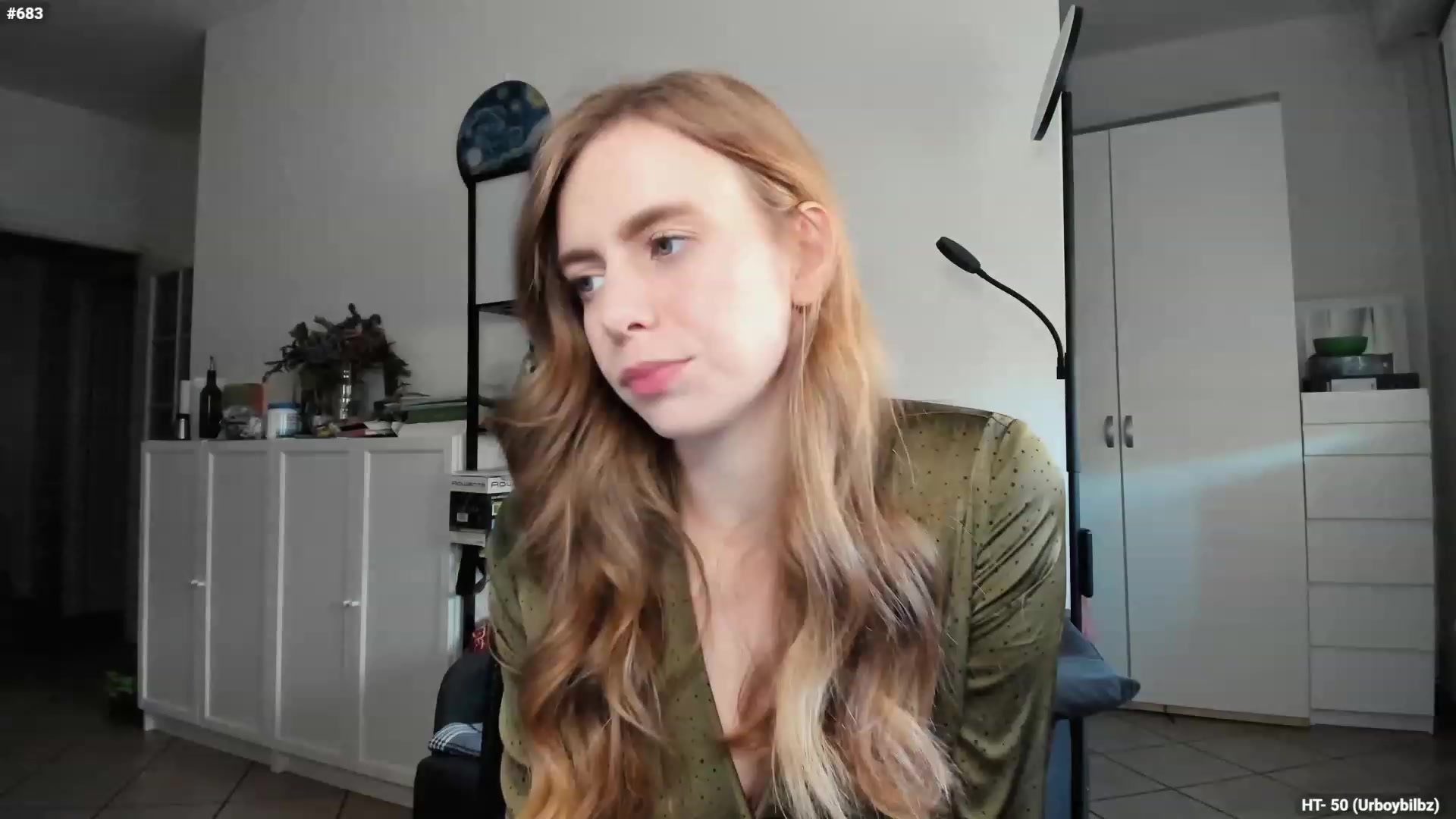 Gallery image thumbnail from Personage's myfreecams stream on, 11/25/2023, 14:17 image 16 of 20